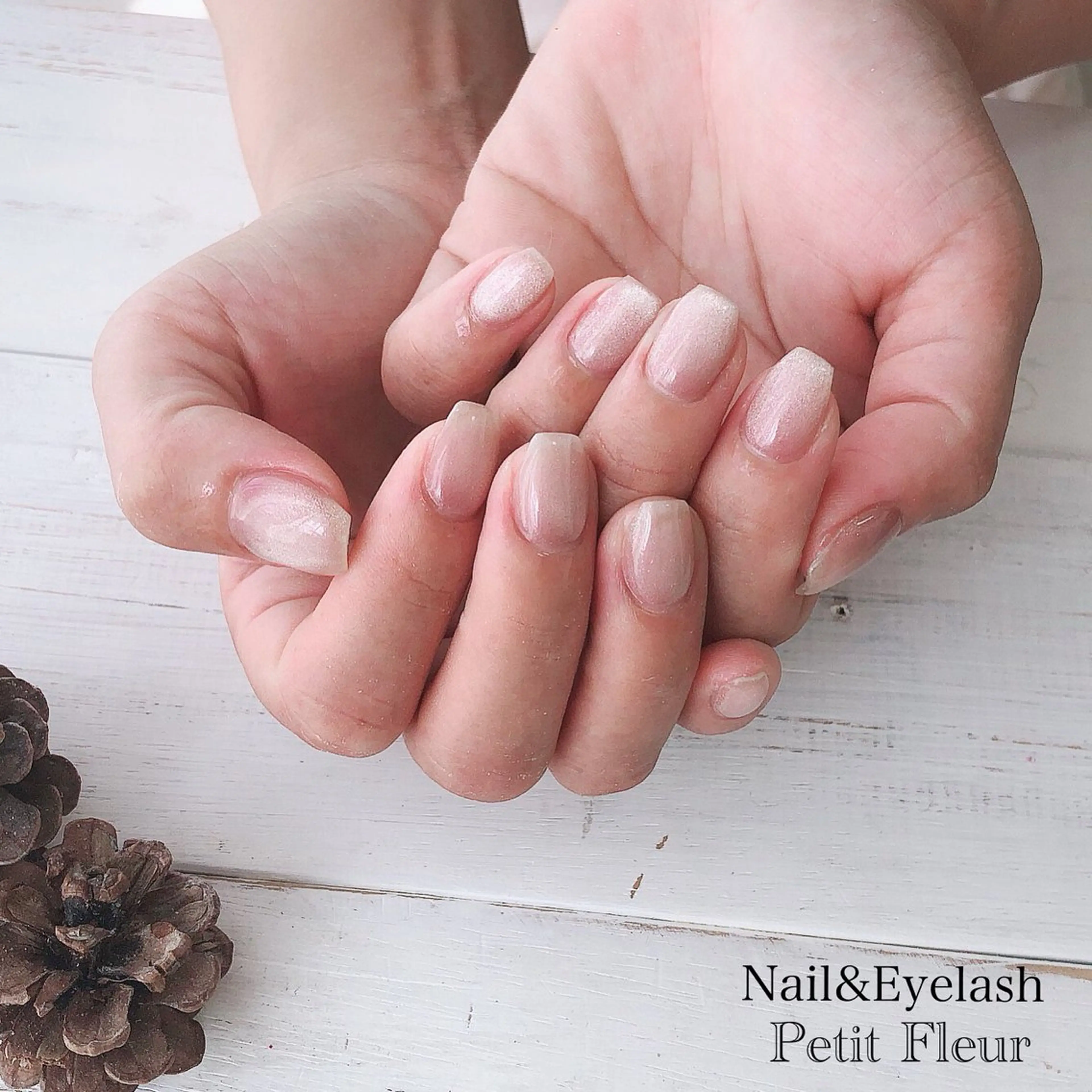 ネイル Petit Fleur所属・青柳 亜梨奈のマツエク・マツパデザイン