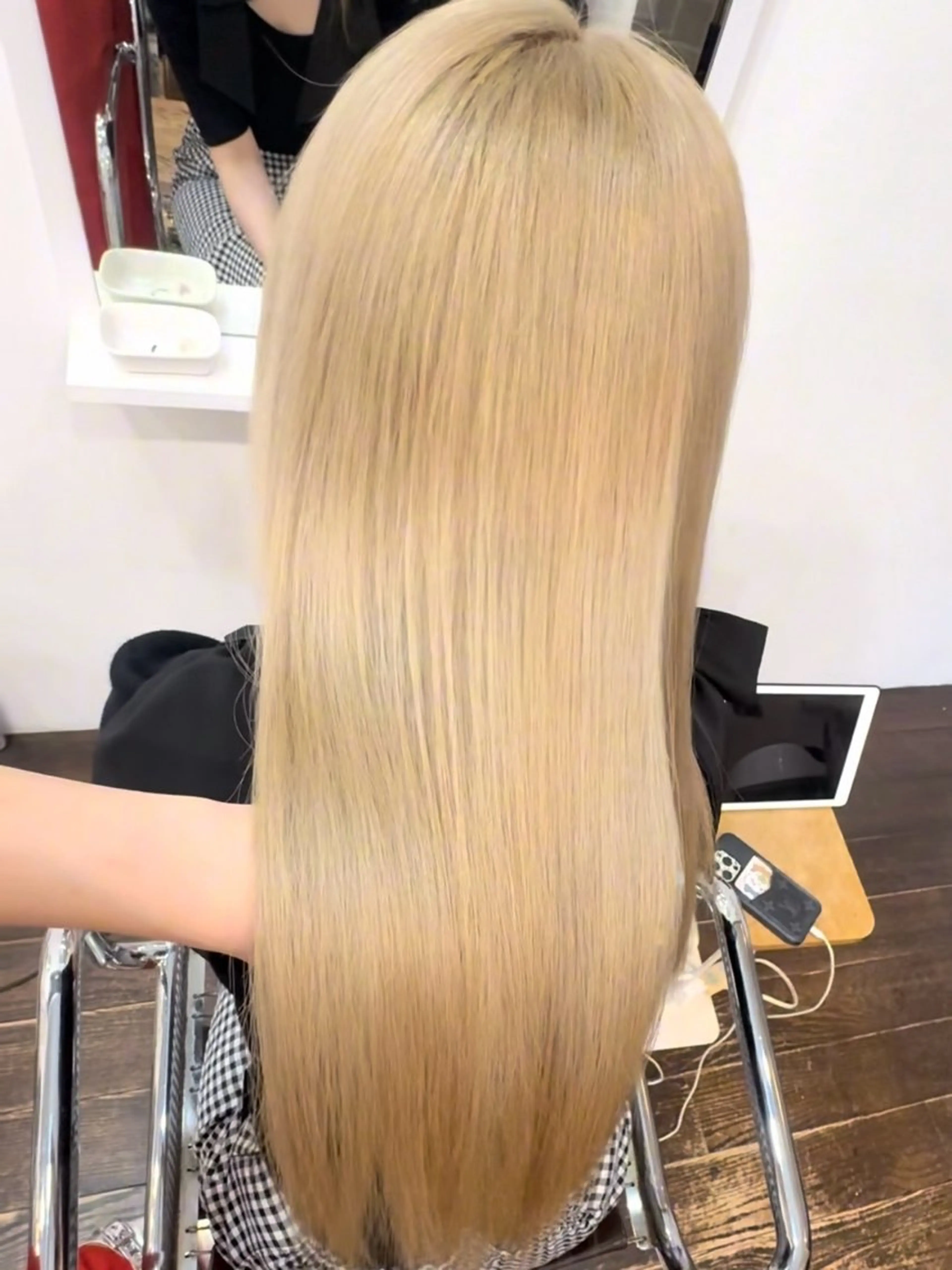 ロング カラー 🌻名古屋🌻 🫧ハイトーン🫧のヘアスタイル