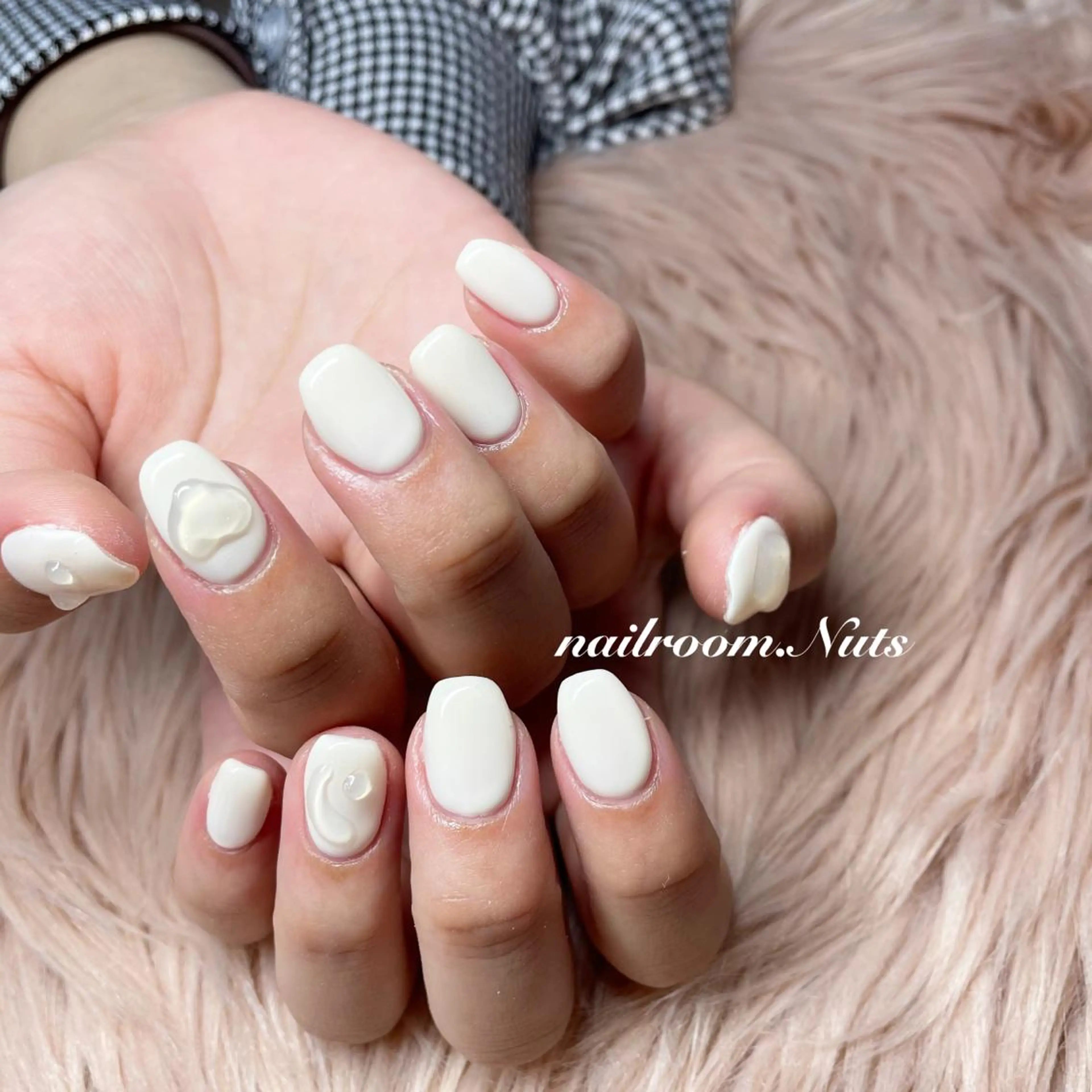ネイル ハンドネイル nailsalon Nutsのネイルデザイン