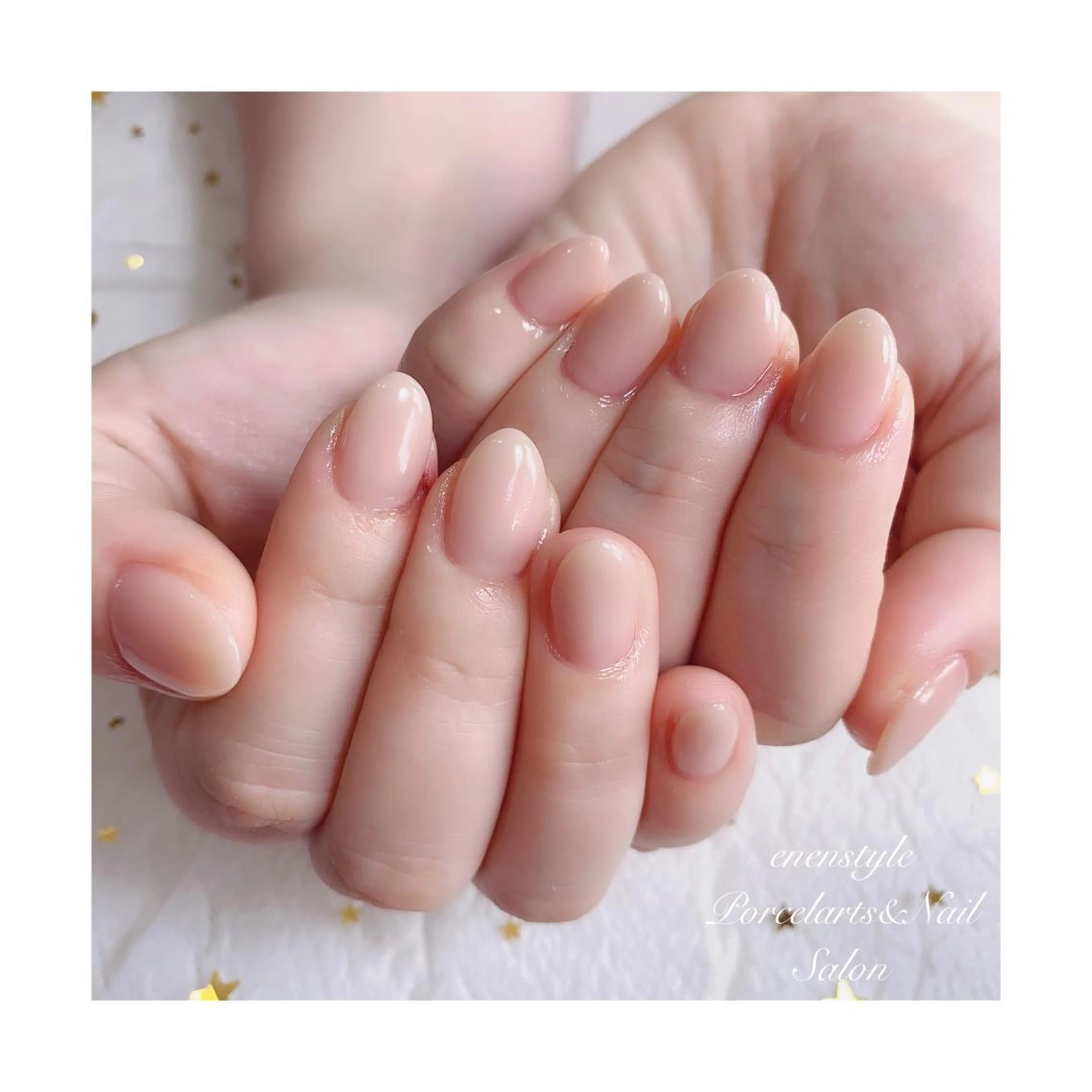 ミディアム ネイル ジェルネイル ニュアンスネイル オフィスネイル ワンカラーネイル パラジェル 👑enen style👑のネイルデザイン