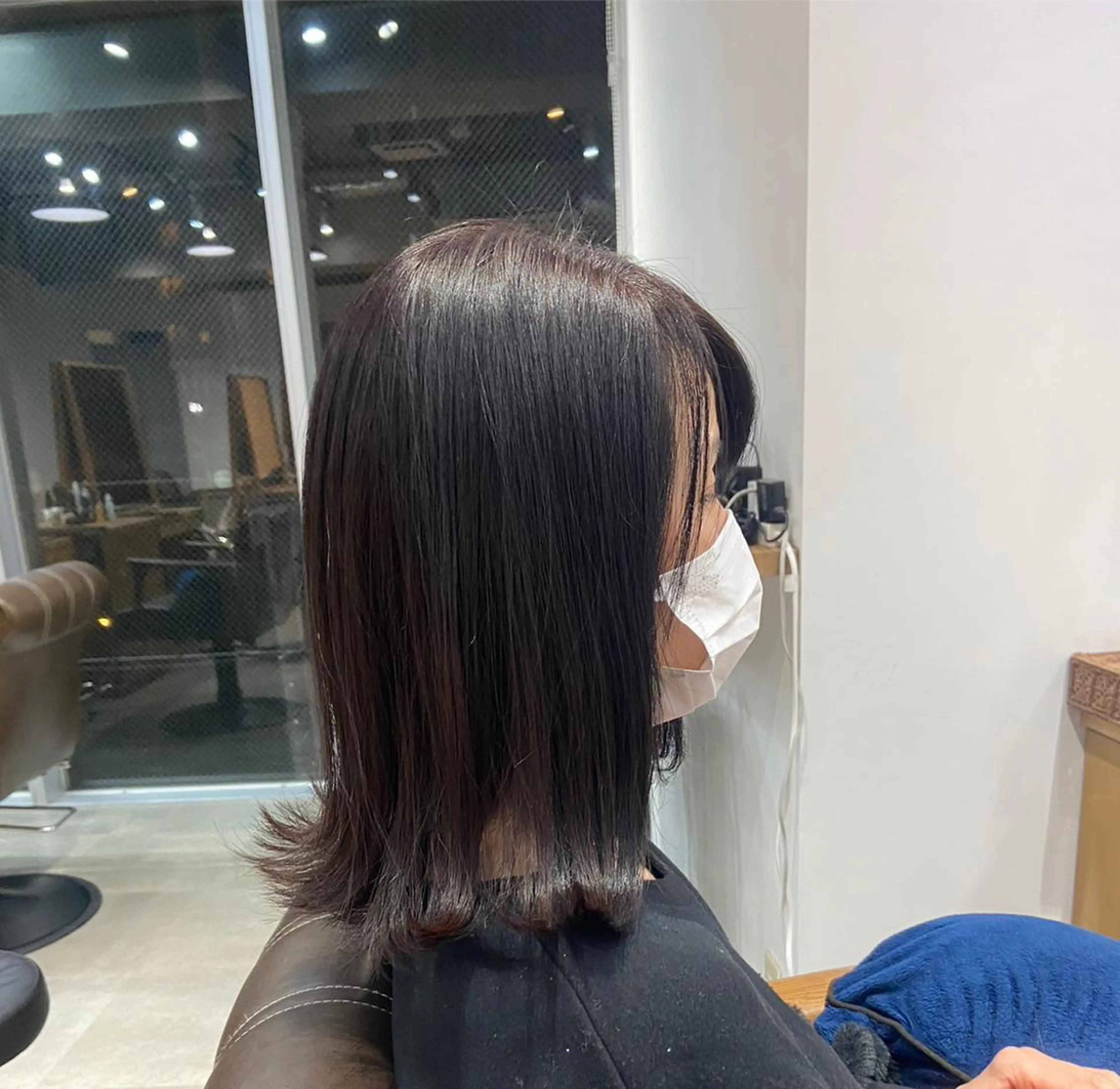 ミディアム カラー 外ハネヘア 安岡美咲✂︎ 艶カラー/髪質改善のヘアスタイル