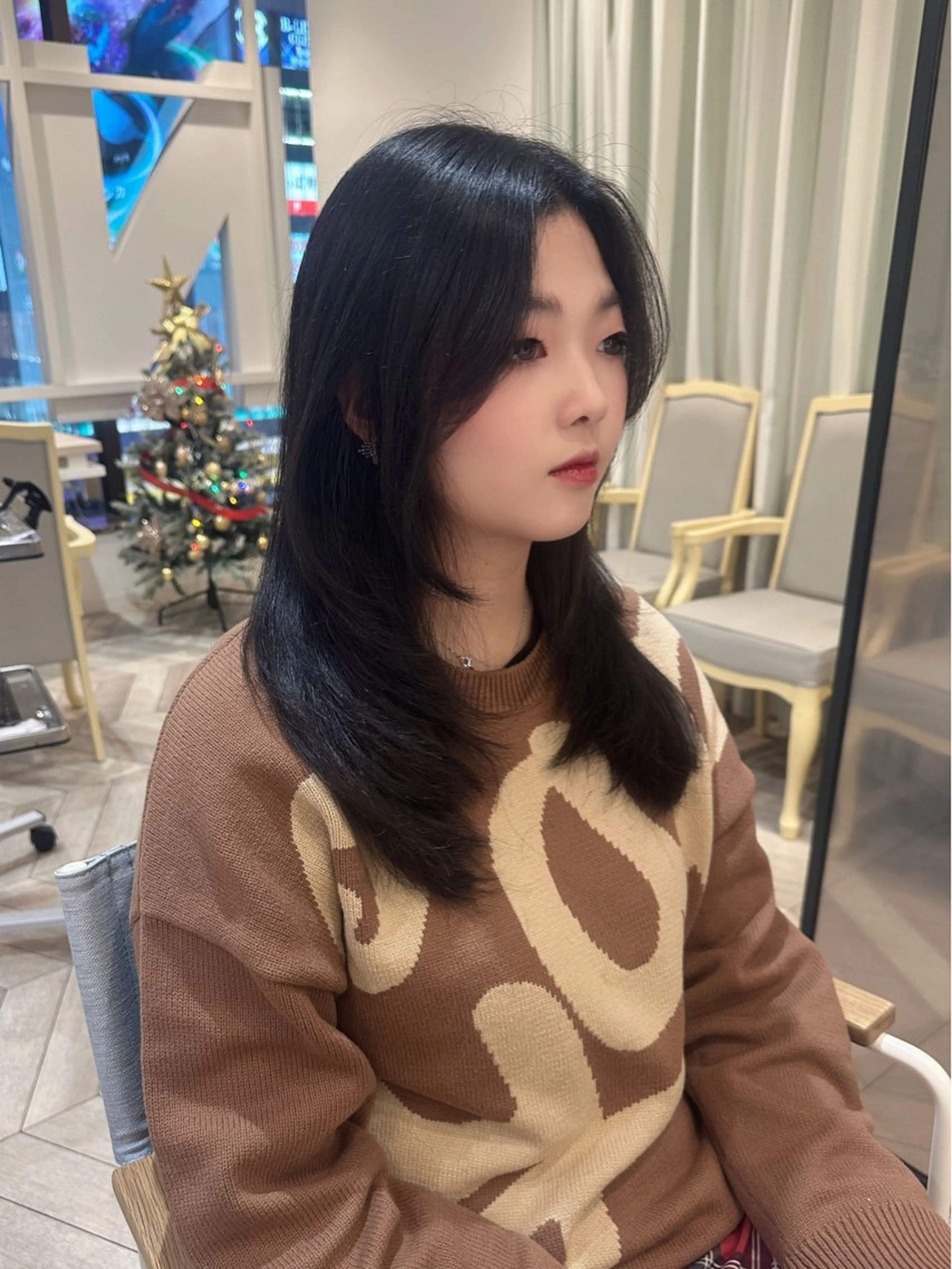 ロング ロングレイヤー レイヤーカット ロング カット トリートメント 小顔レイヤー/ ベージュ🤍Rieのヘアスタイル