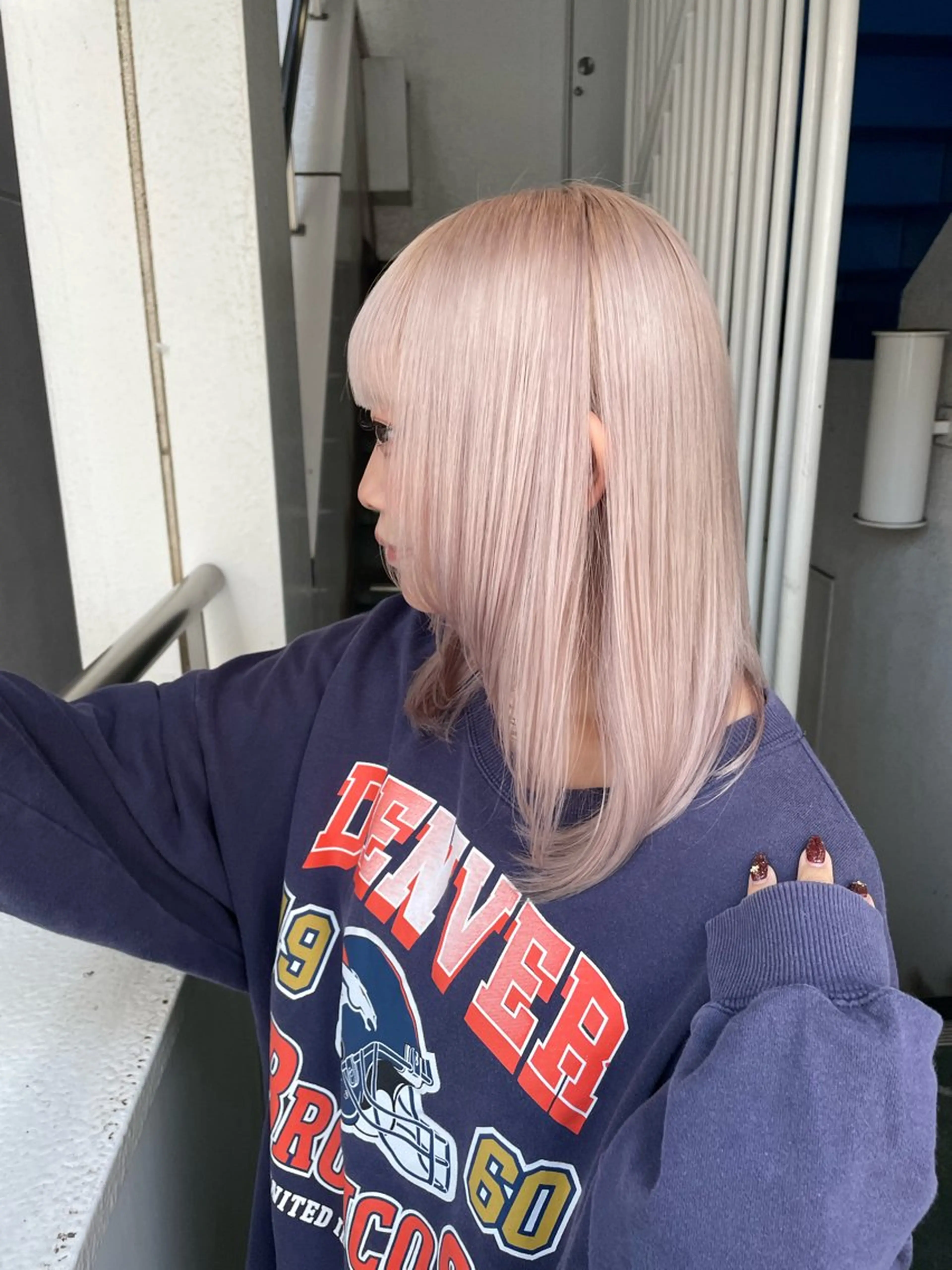 カラー ベージュカラー ブロンド ブロンドベージュ ヘアカラー トリートメント ハイトーン/レイヤー 🌸さくらのヘアスタイル