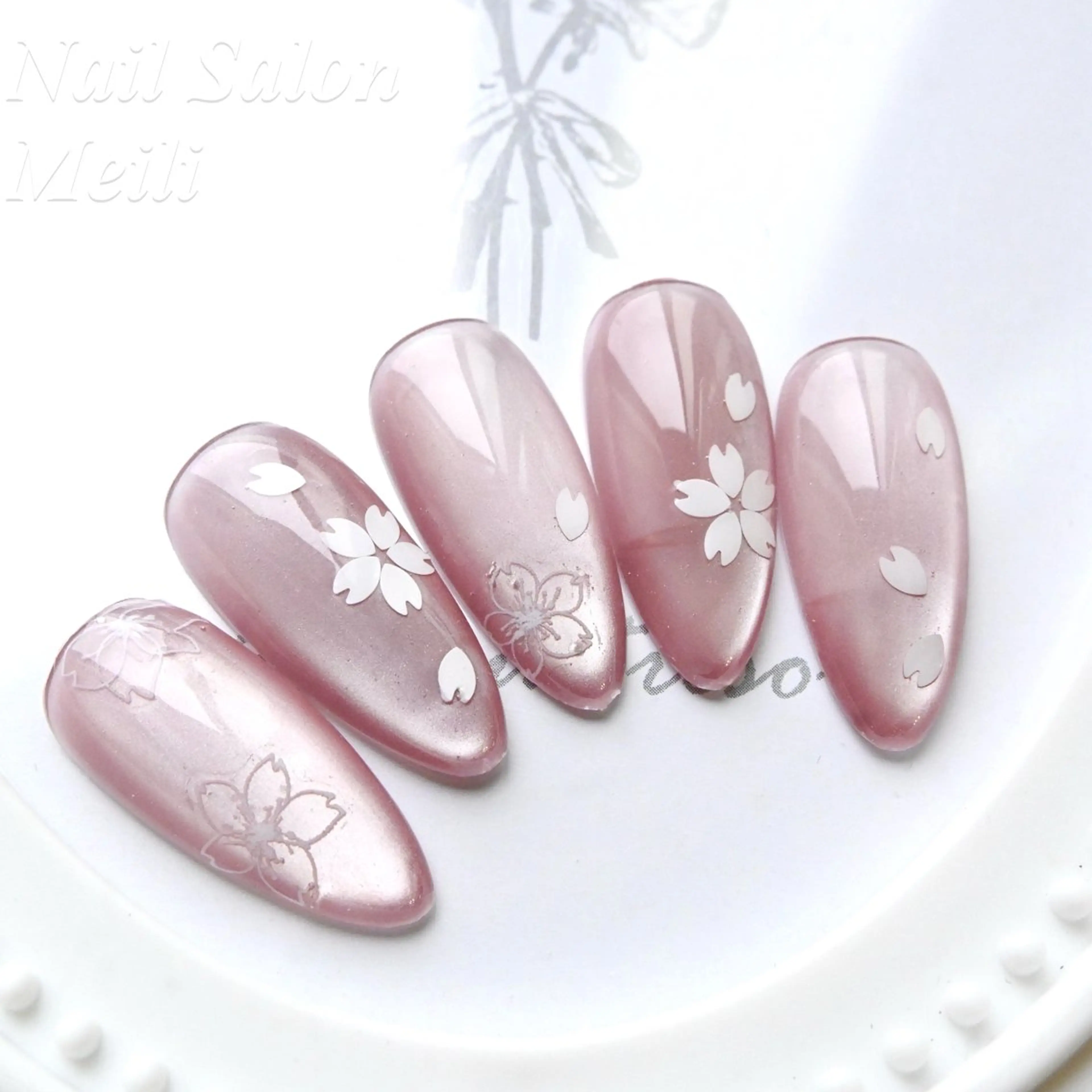 ネイル 桜ネイル マグネットネイル ピンク シンプルネイル 春ネイル ハンドネイル ネイルサロン メイリーのネイルデザイン