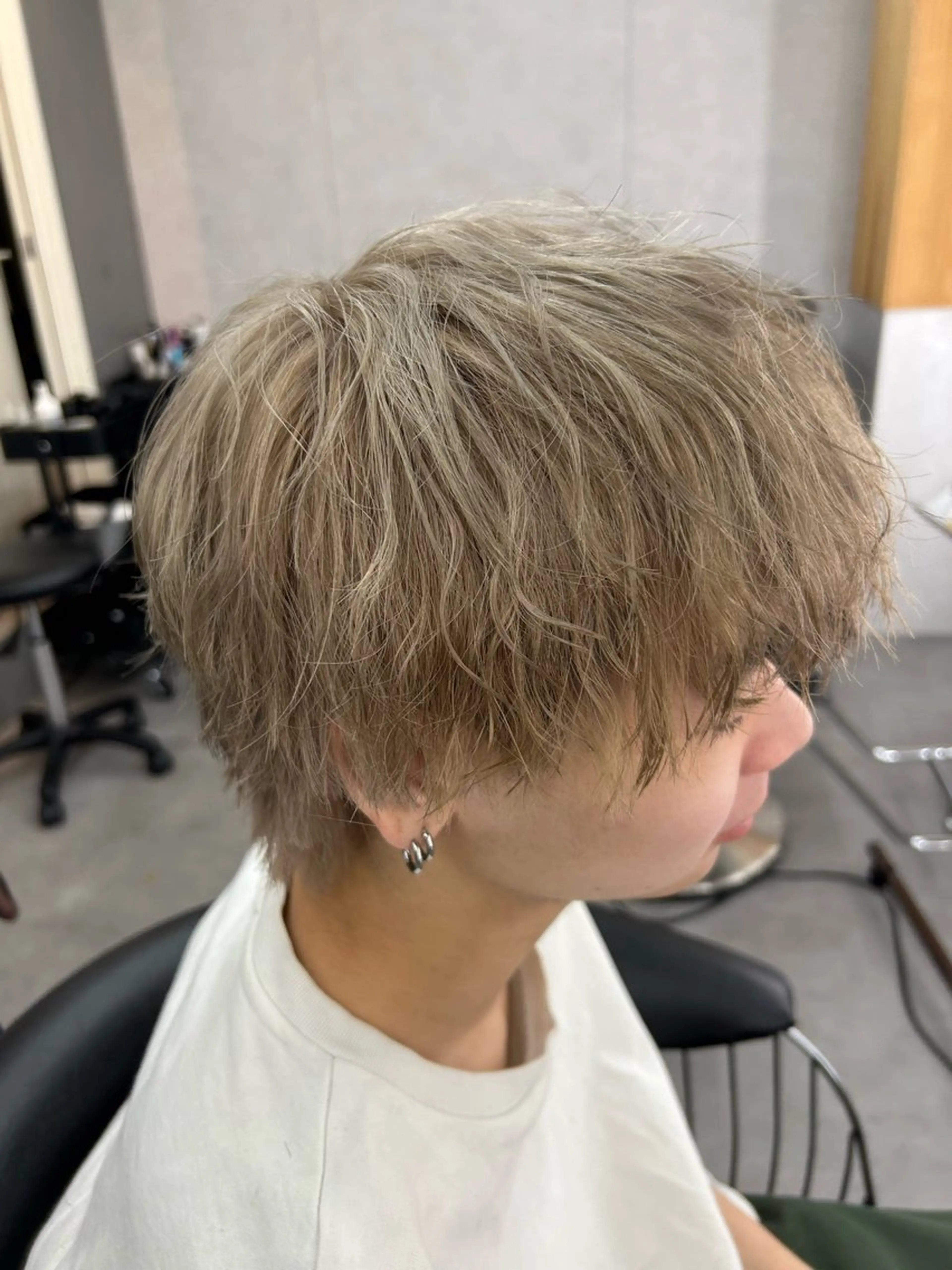 カラー メンズ ルーズシャドウ/ 波巻き💠大塩威吹のヘアスタイル