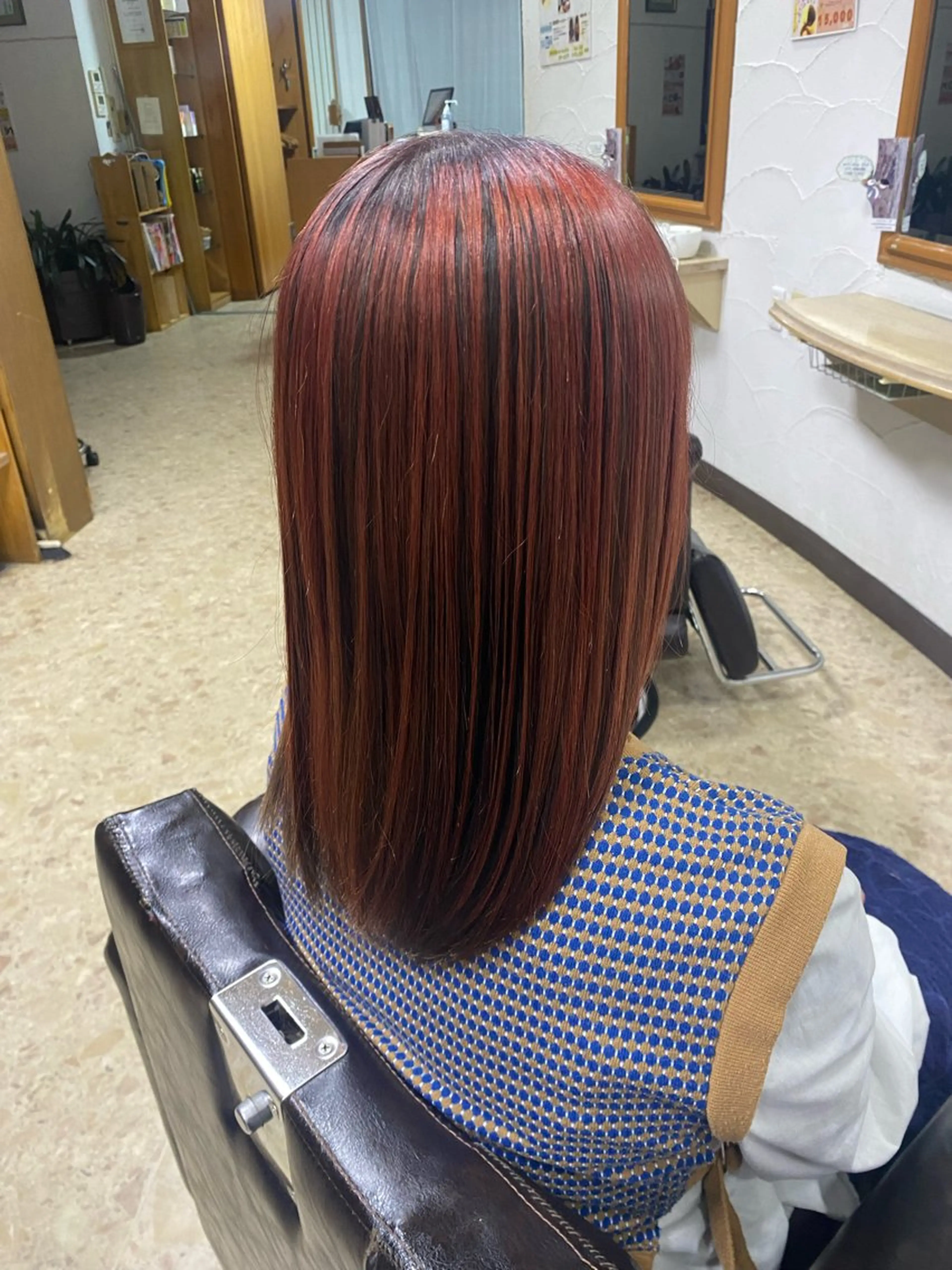 カラー 軍司 心奈のヘアスタイル