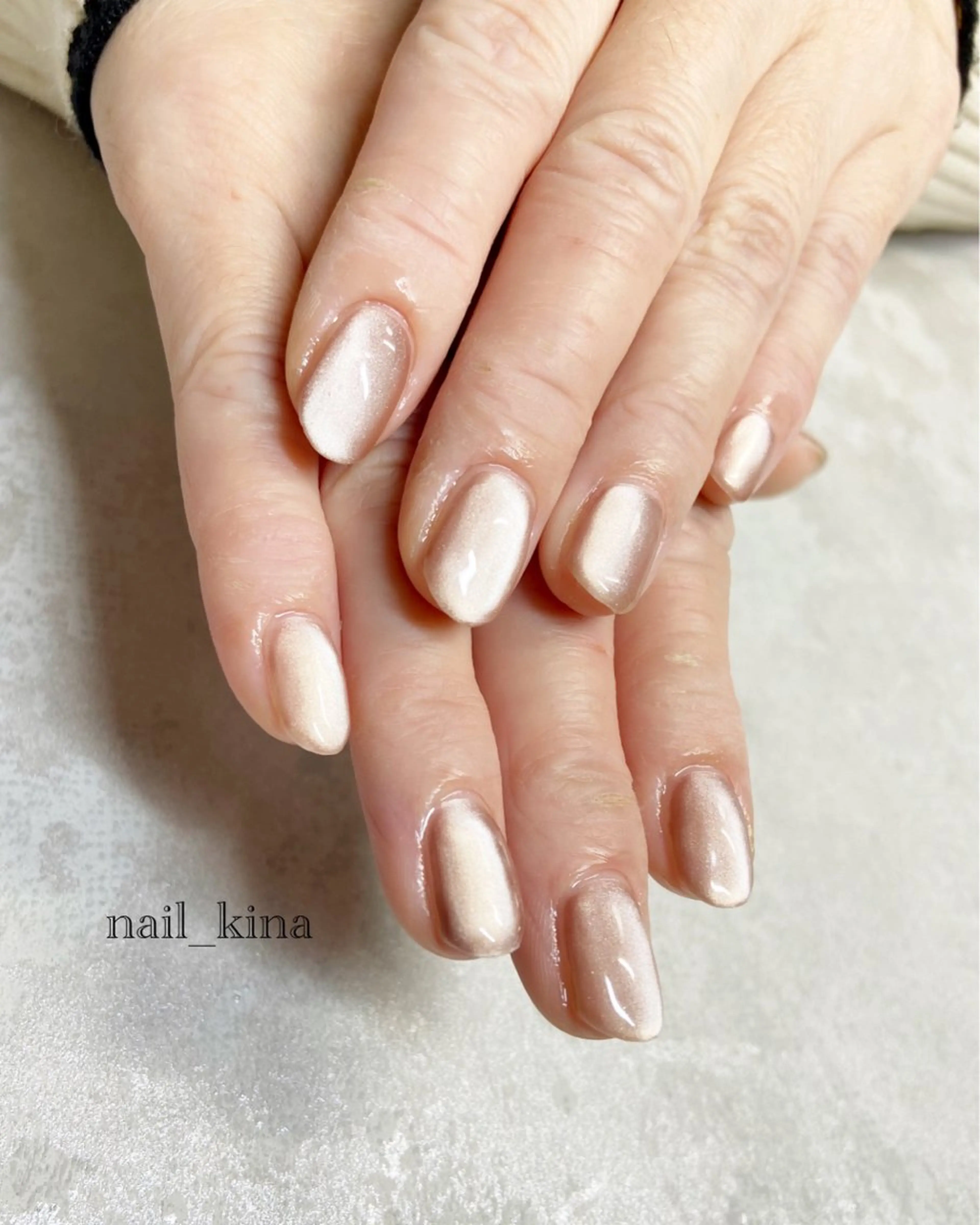 ネイル マグネットネイル マグネットワンカラー ワンカラーネイル nail_ kinaのネイルデザイン