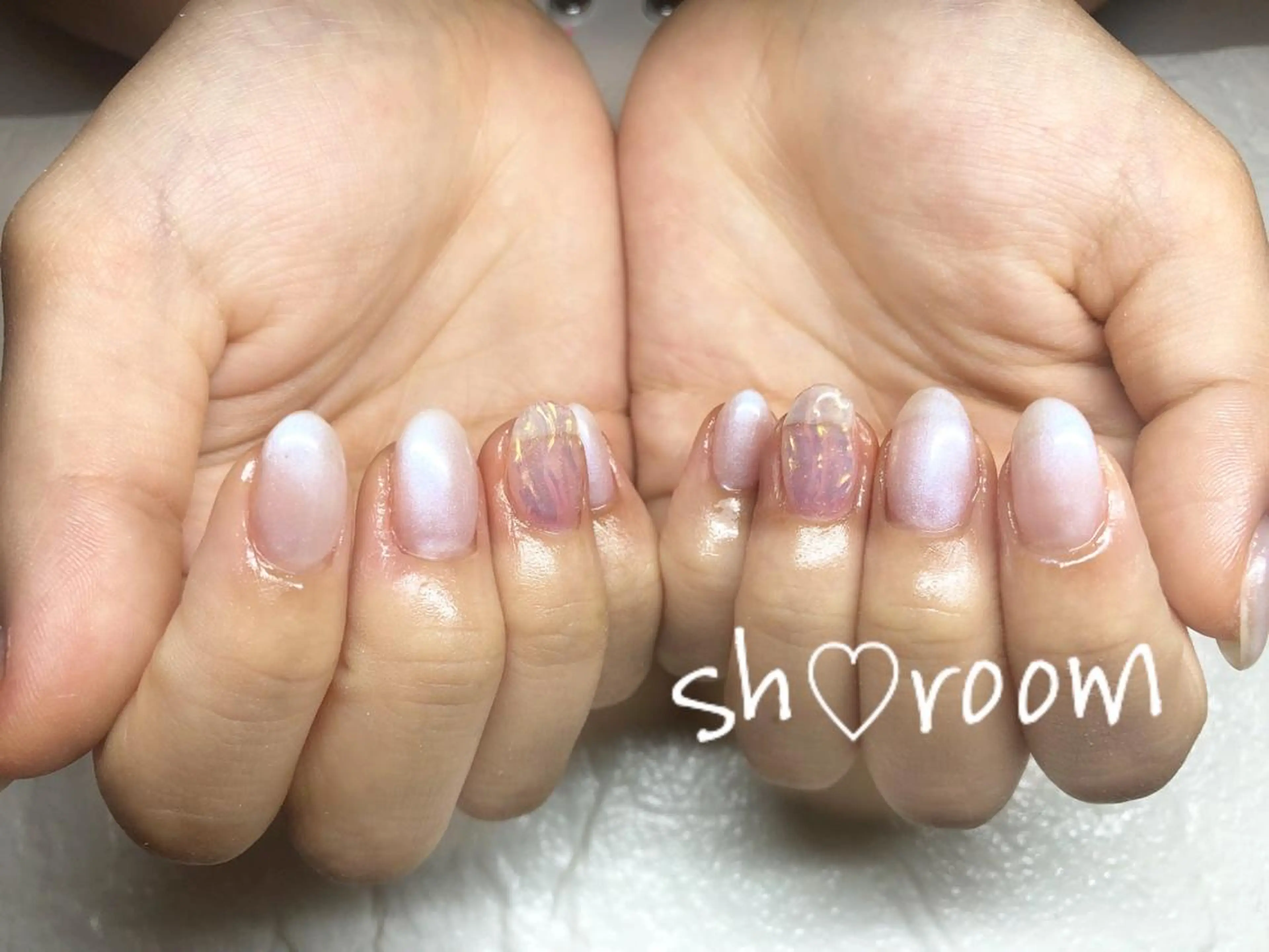 ネイル アートネイル オーロラネイル フットネイル フレンチネイル キラキラネイル Nail salon Ruuのネイルデザイン