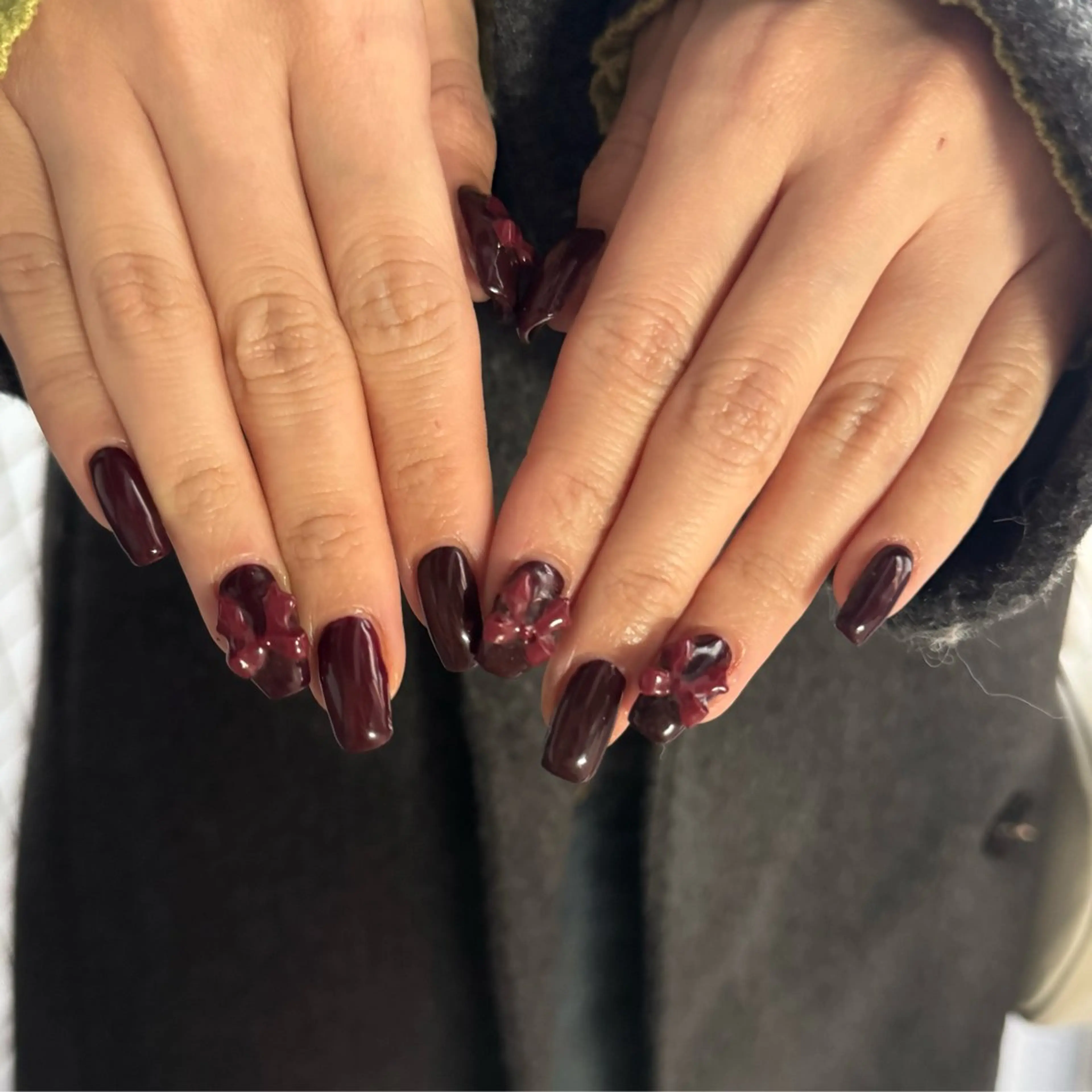 セミロング 小川 柚香のネイルデザイン