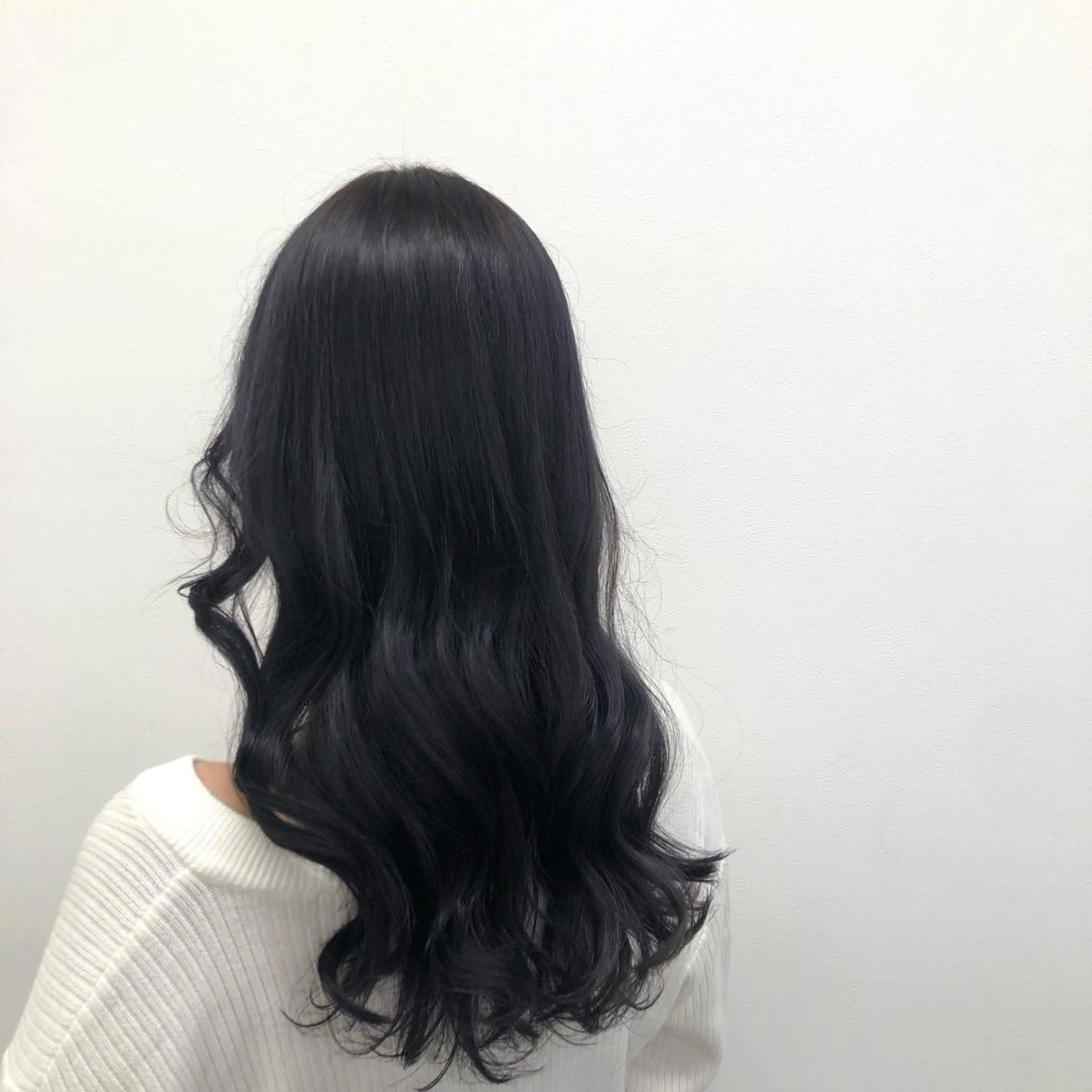 ロング ヘアカラー トリートメント ヘッドスパ ヘアセット 寒色＆ブリーチ特化 寒色MiOのヘアスタイル