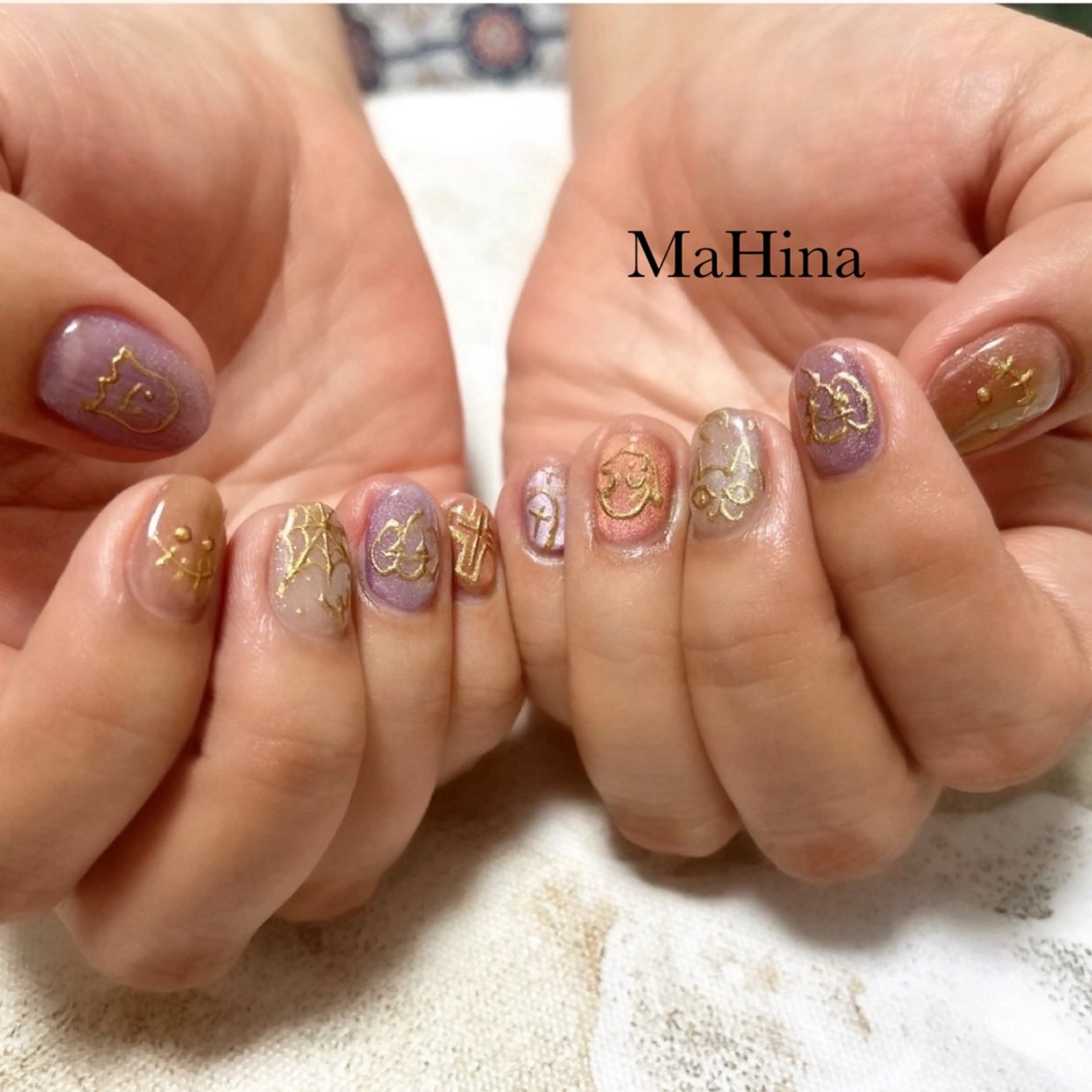 ネイル ジェルネイル ハロウィン マグネットネイル MaHina🌙 salonのネイルデザイン