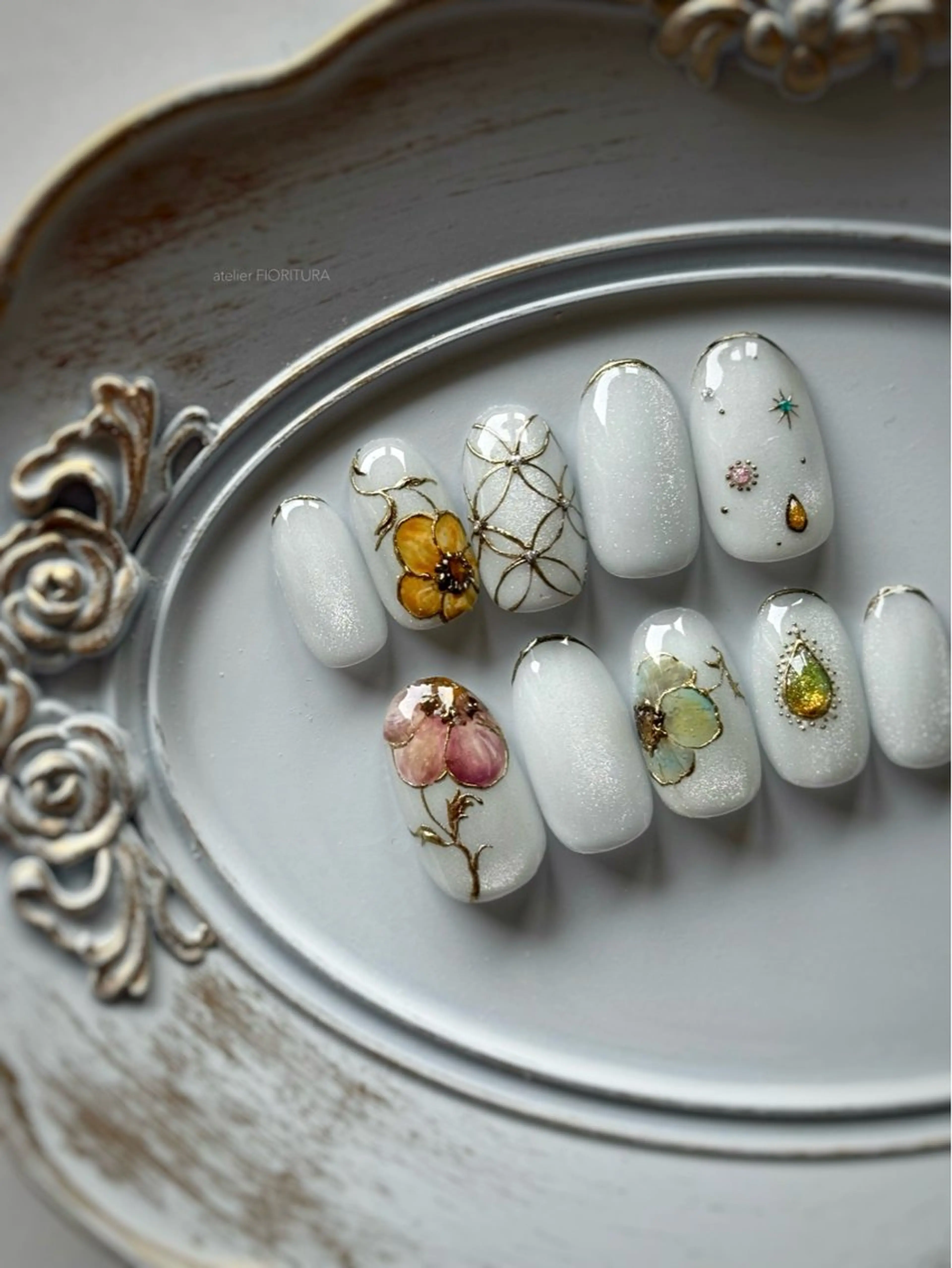 ネイル ハンドネイル FIORITURA Maikoのネイルデザイン