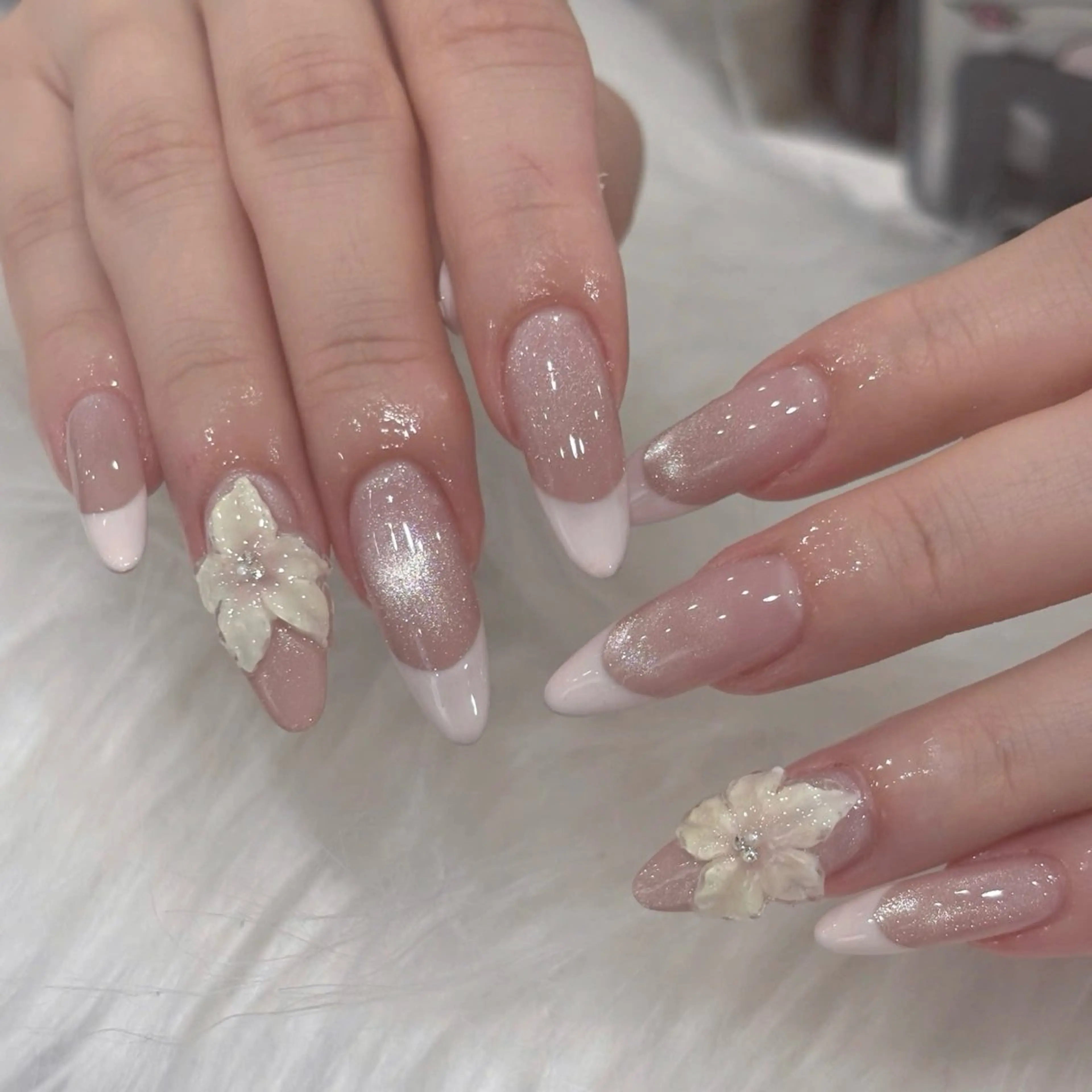 ネイル オーロラネイル グラデーション ハート ホログラムネイル キラキラネイル HA NIのネイルデザイン