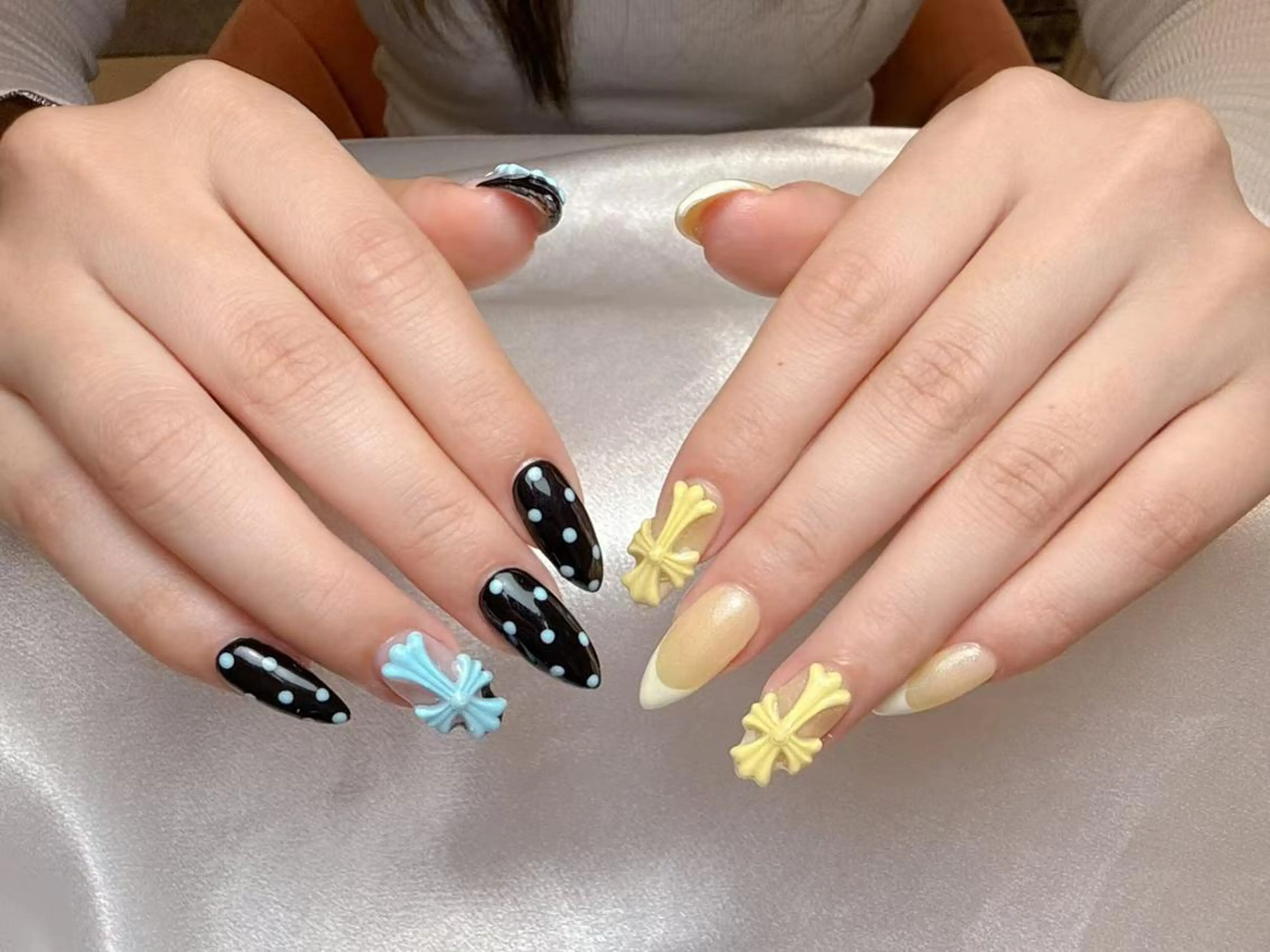 ネイル ドット 韓国ネイル ロングネイル ショートネイル シンプルネイル ハンドネイル ネイルサロンロータス (渋谷店)のネイルデザイン