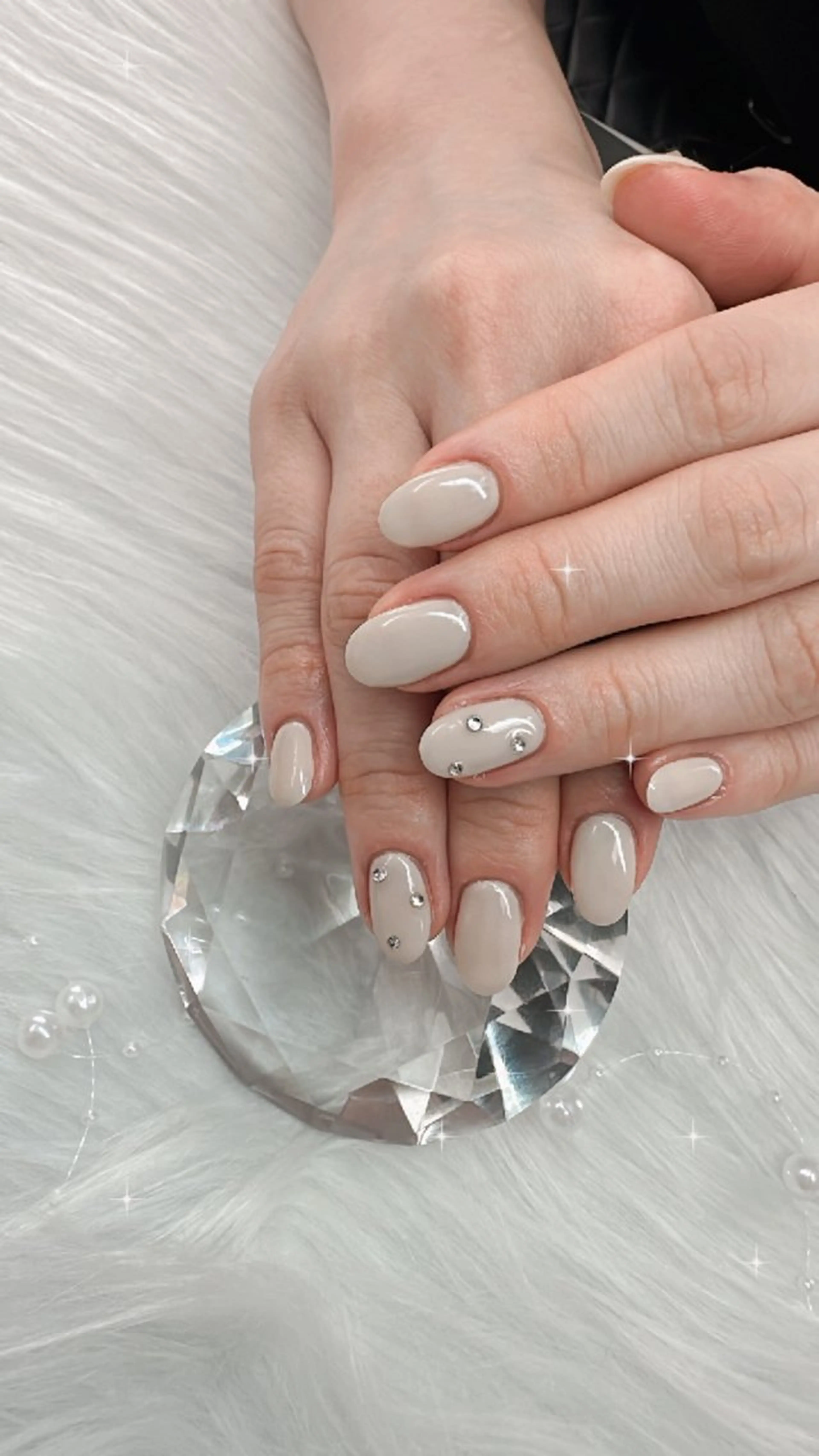 ネイル ジェルネイル ぷっくりネイル シンプルネイル 中西 美羽のネイルデザイン