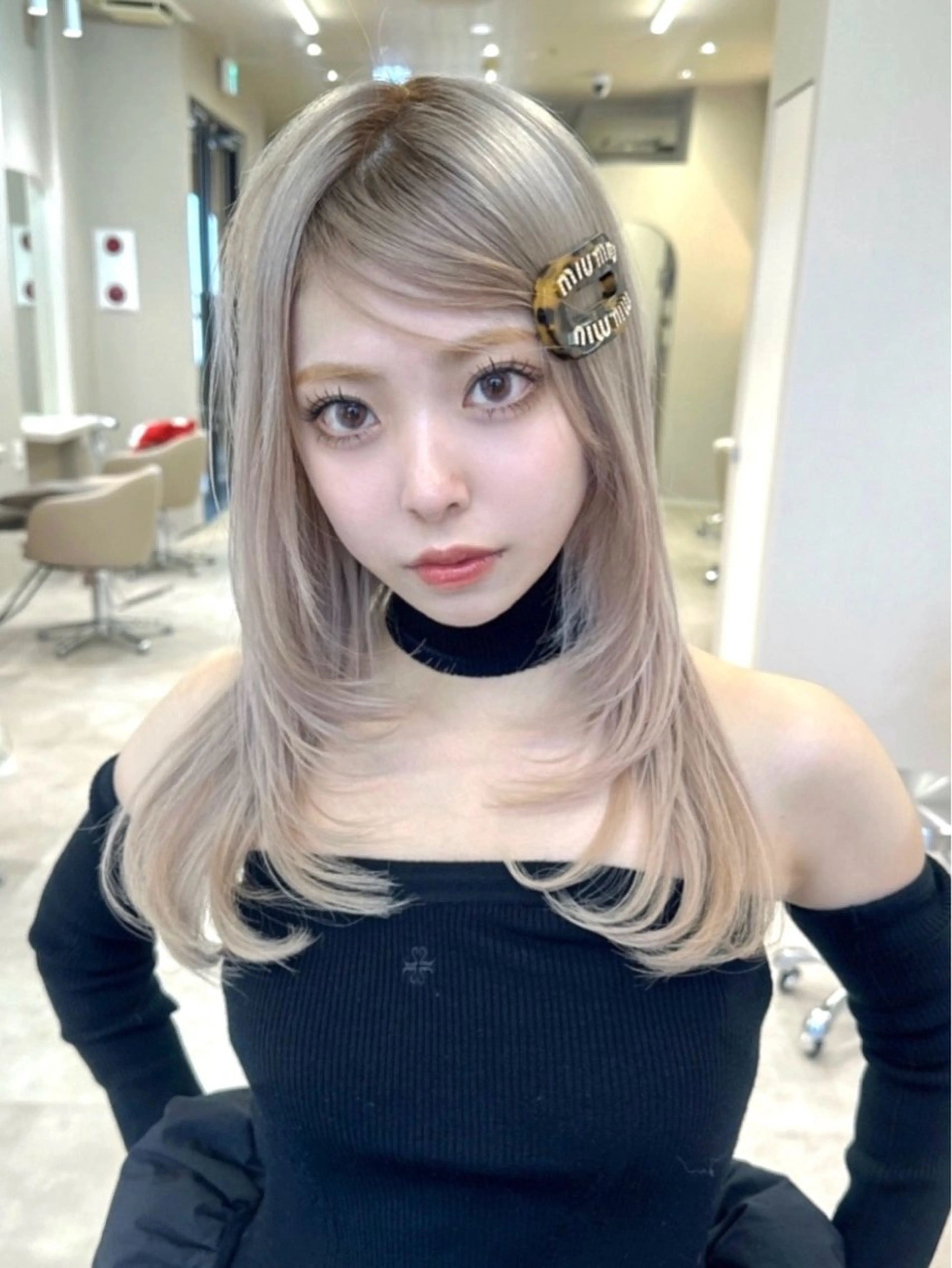 【土日祝限定㊗️】カット+色素薄めカラー+トリートメントの写真