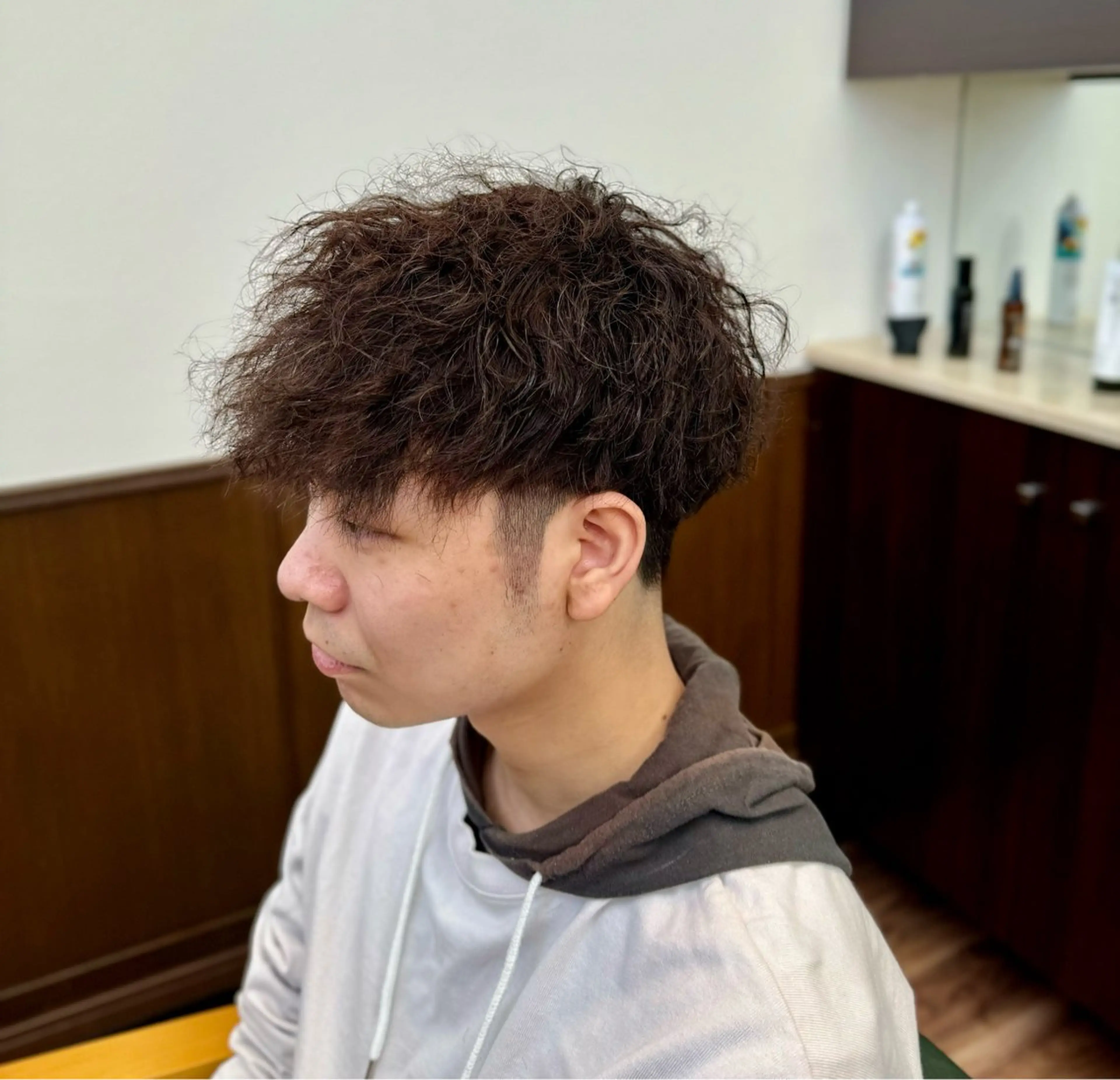 ショート パーマ メンズ メンズパーマ カット パーマ 長屋 裕也のヘアスタイル