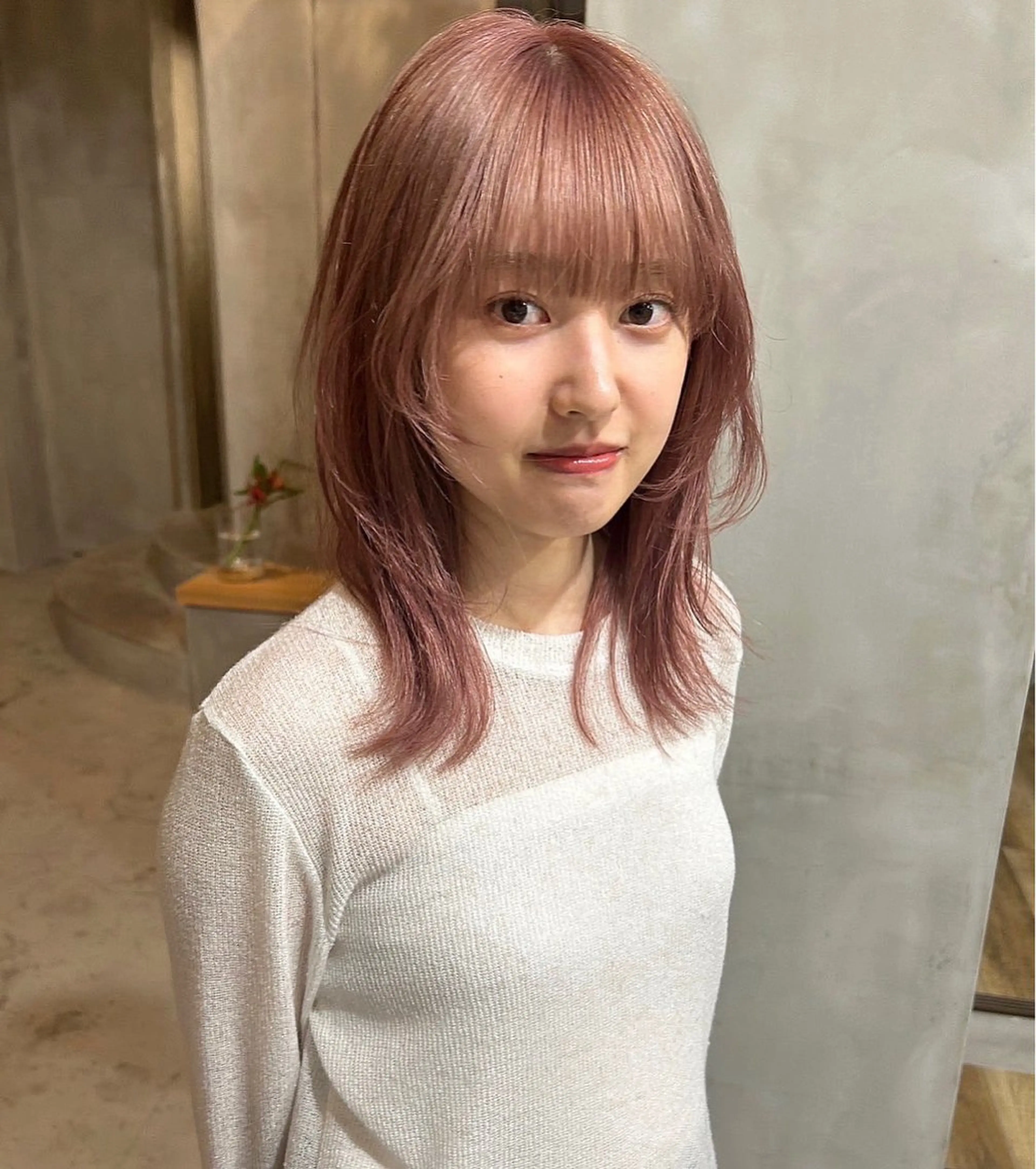 カラー ブリーチ ピンクカラー Piu-所属・古澤 芽依のヘアスタイル