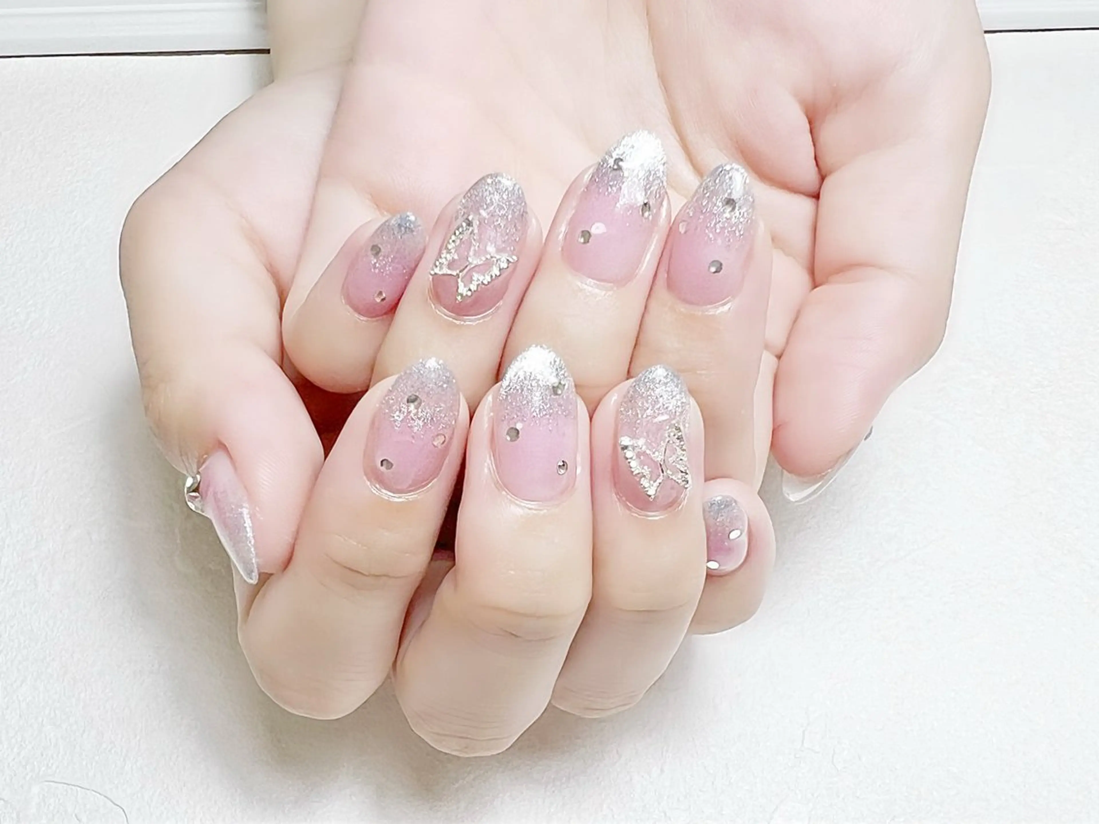ネイル ブルー チークネイル グラデーション マグネットネイル ワンホンネイル rouse nail RISATOのネイルデザイン