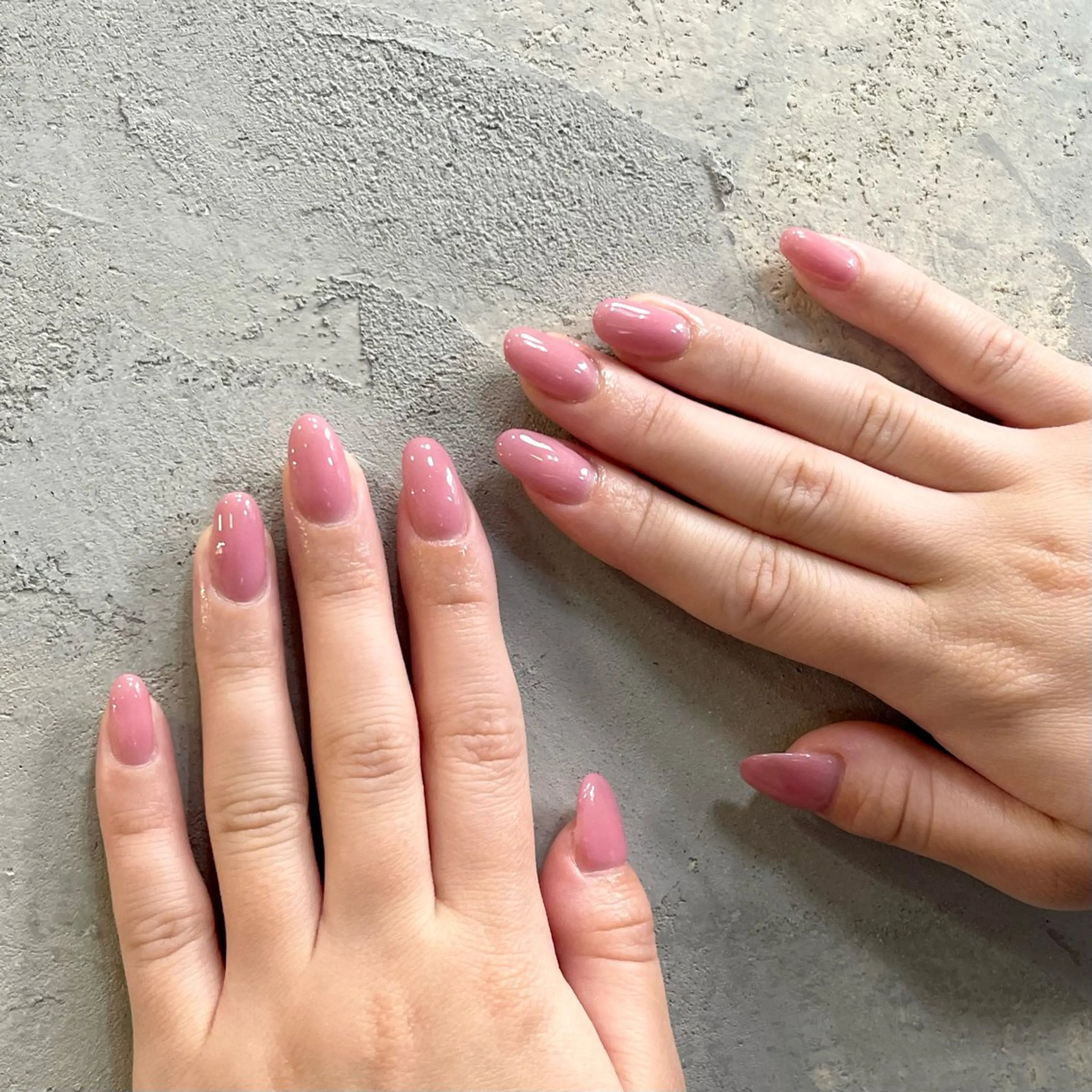 ネイル ワンカラーネイル ピンク Lealea nのネイルデザイン