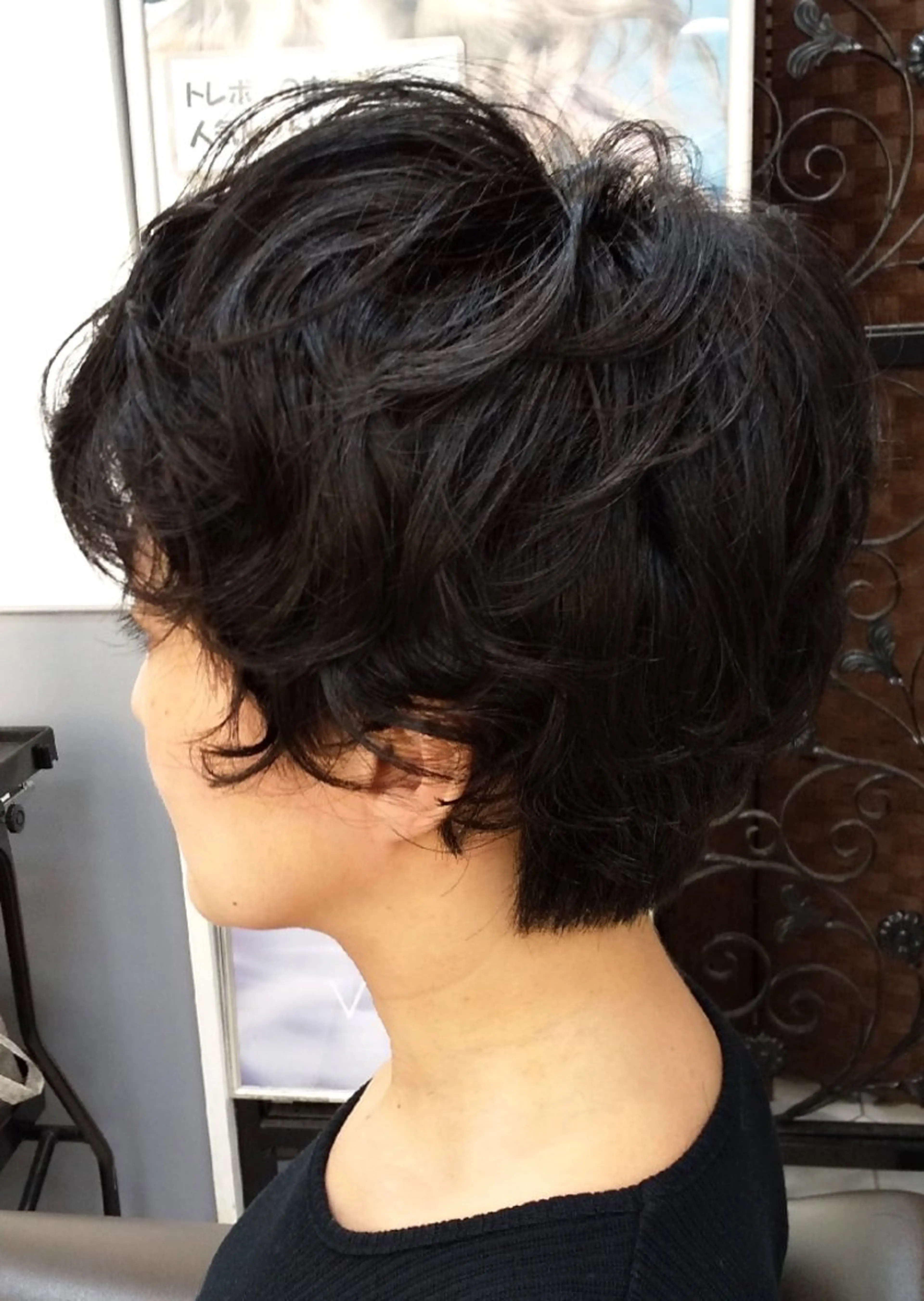 ショート パーマ 鈴木 千賀のヘアスタイル