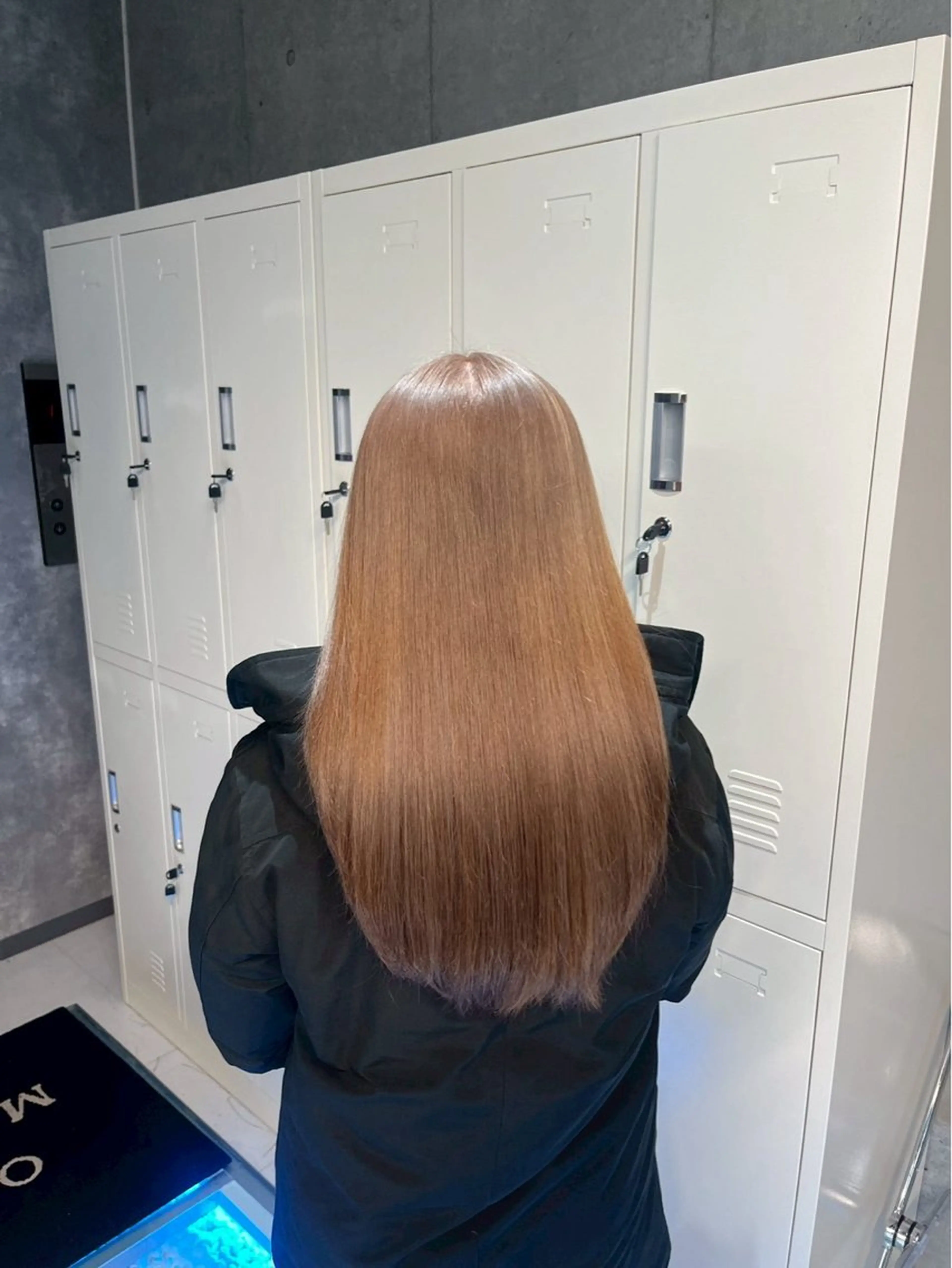 ロング カラー 🌈推し活ハイトーン 💫荒川結星のヘアスタイル