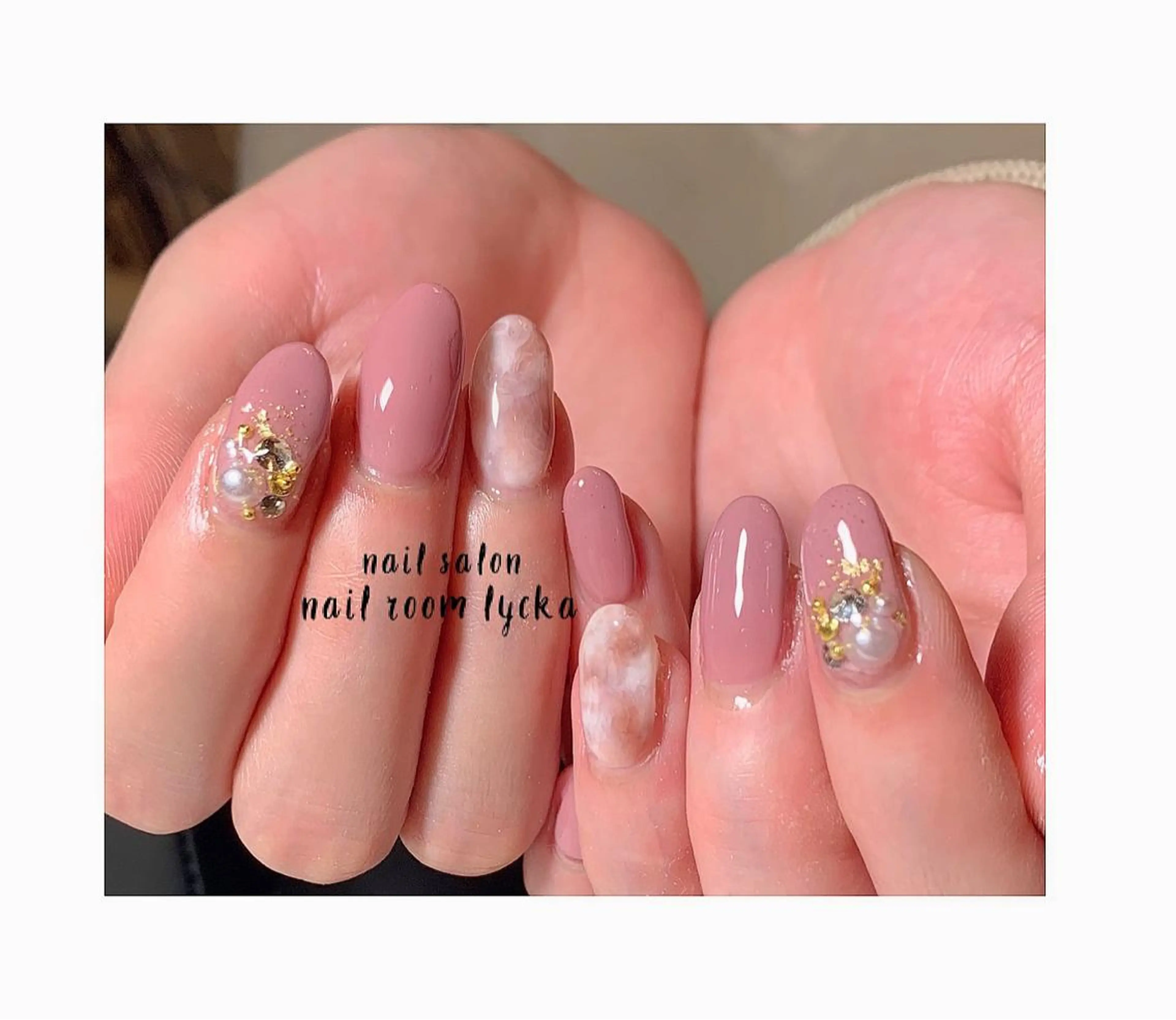 ネイル ジェルネイル パラジェル 冬ネイル ﾈｲﾙﾙｰﾑﾘｯｶ 𝐦𝐚𝐲𝐮のネイルデザイン