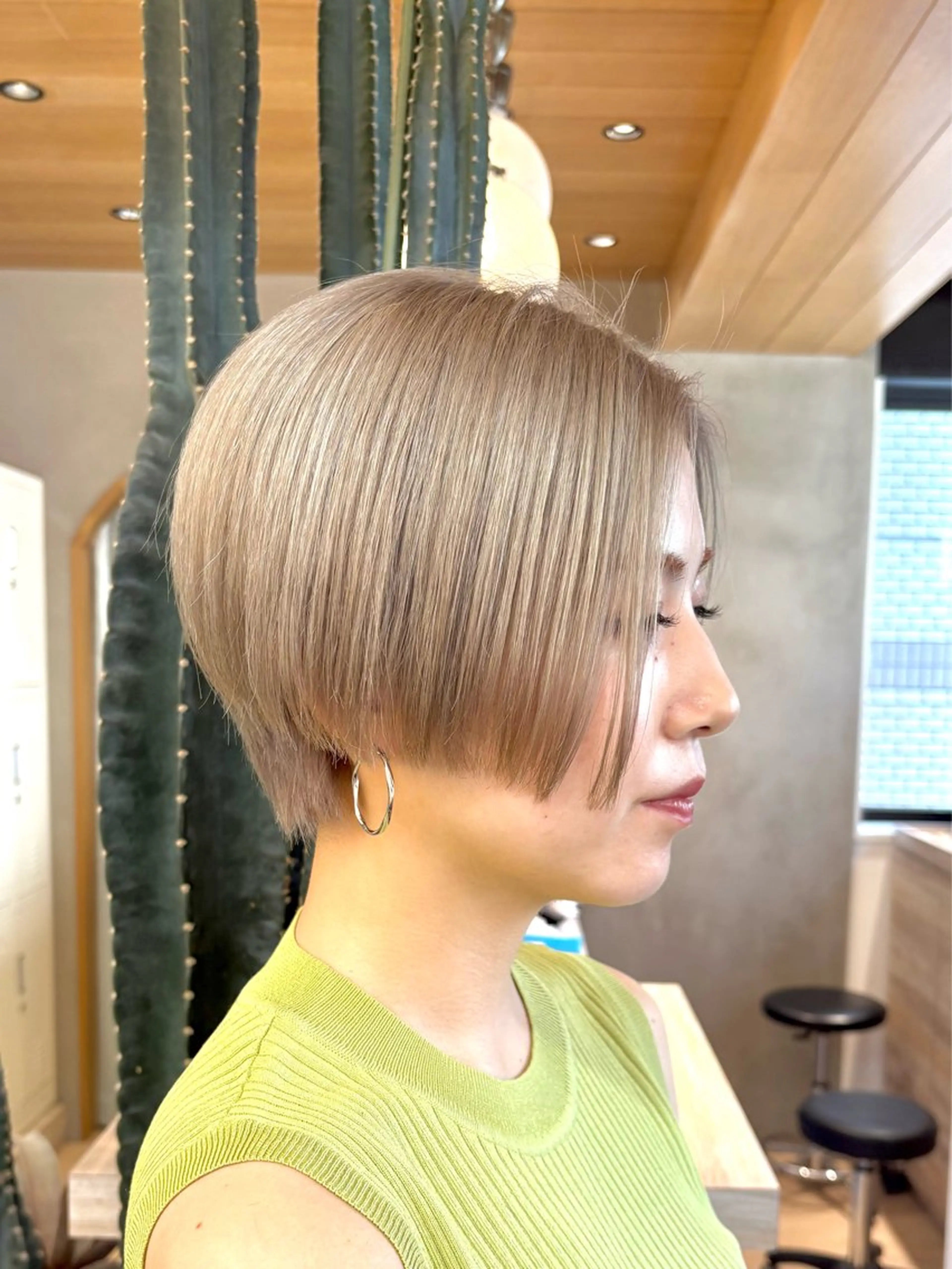 ショート カット ヘアカラー 🩵縮毛矯正/ブリー チ/髪質改善/いつかのヘアスタイル