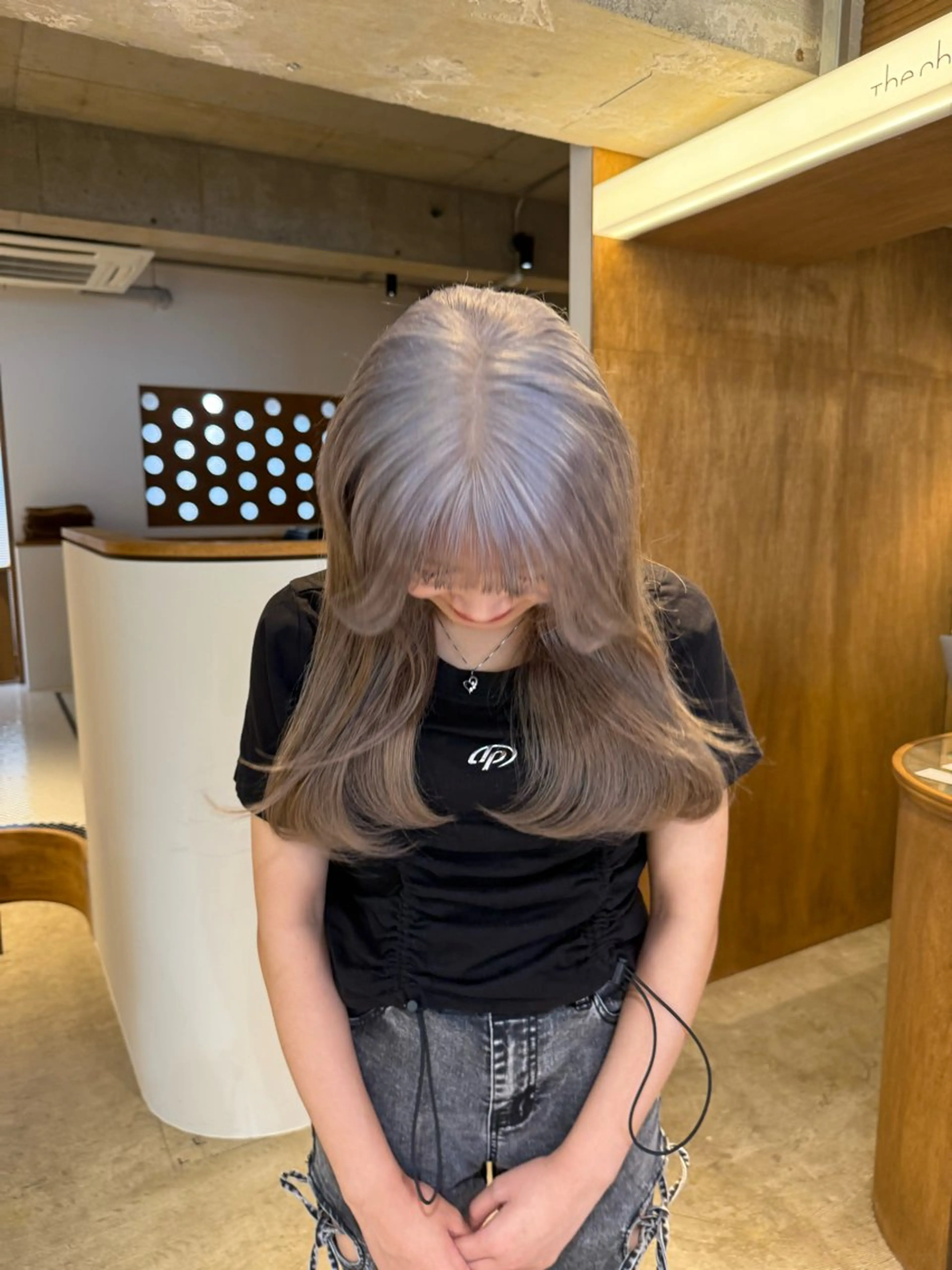 ロング カラー ベージュカラー デザインカラー ホワイトベージュ miyuki .のヘアスタイル