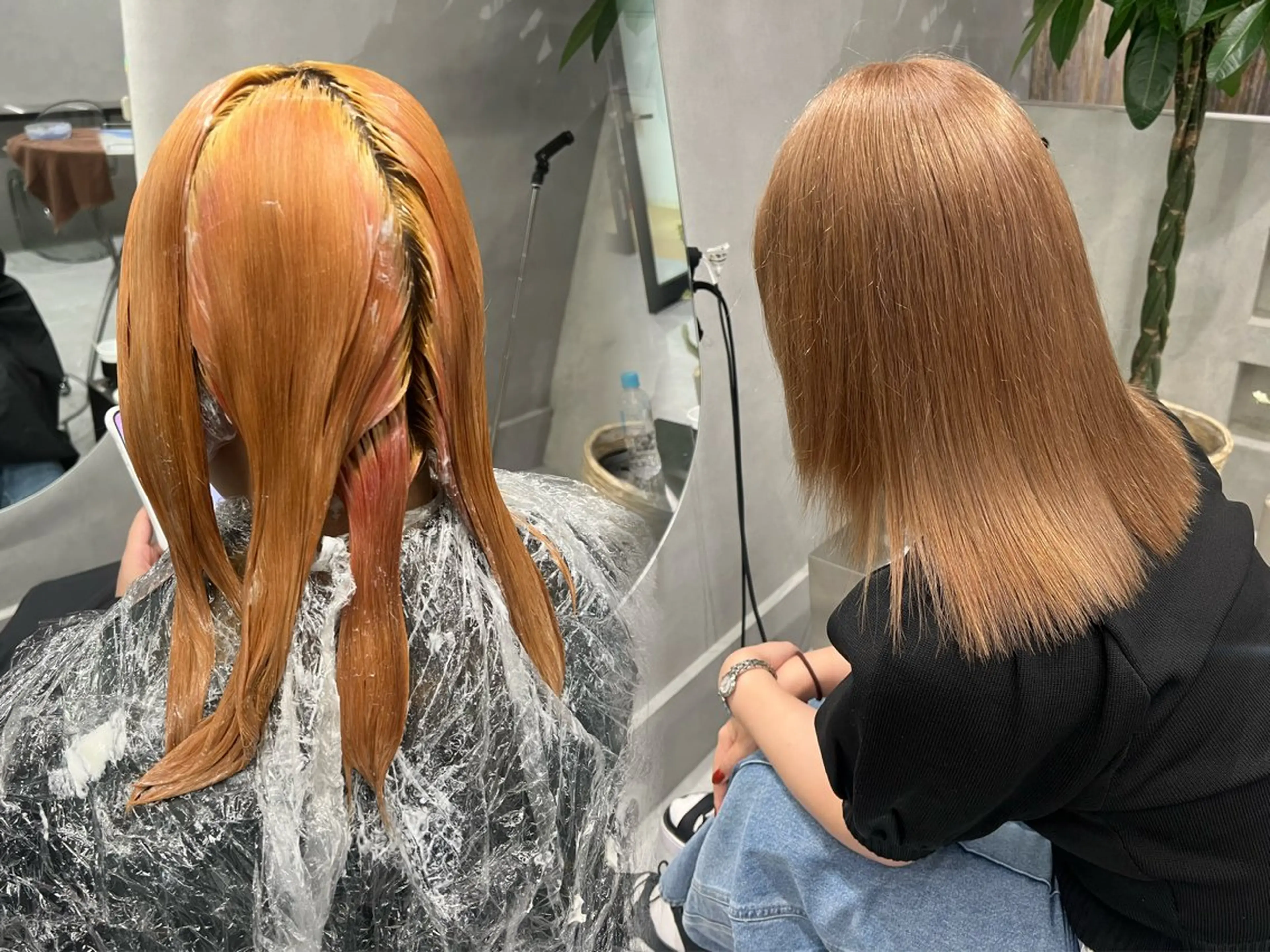 セミロング 縮毛矯正 ヘアカラー デザイン🥇複雑履歴 ハイトーン特化のヘアスタイル