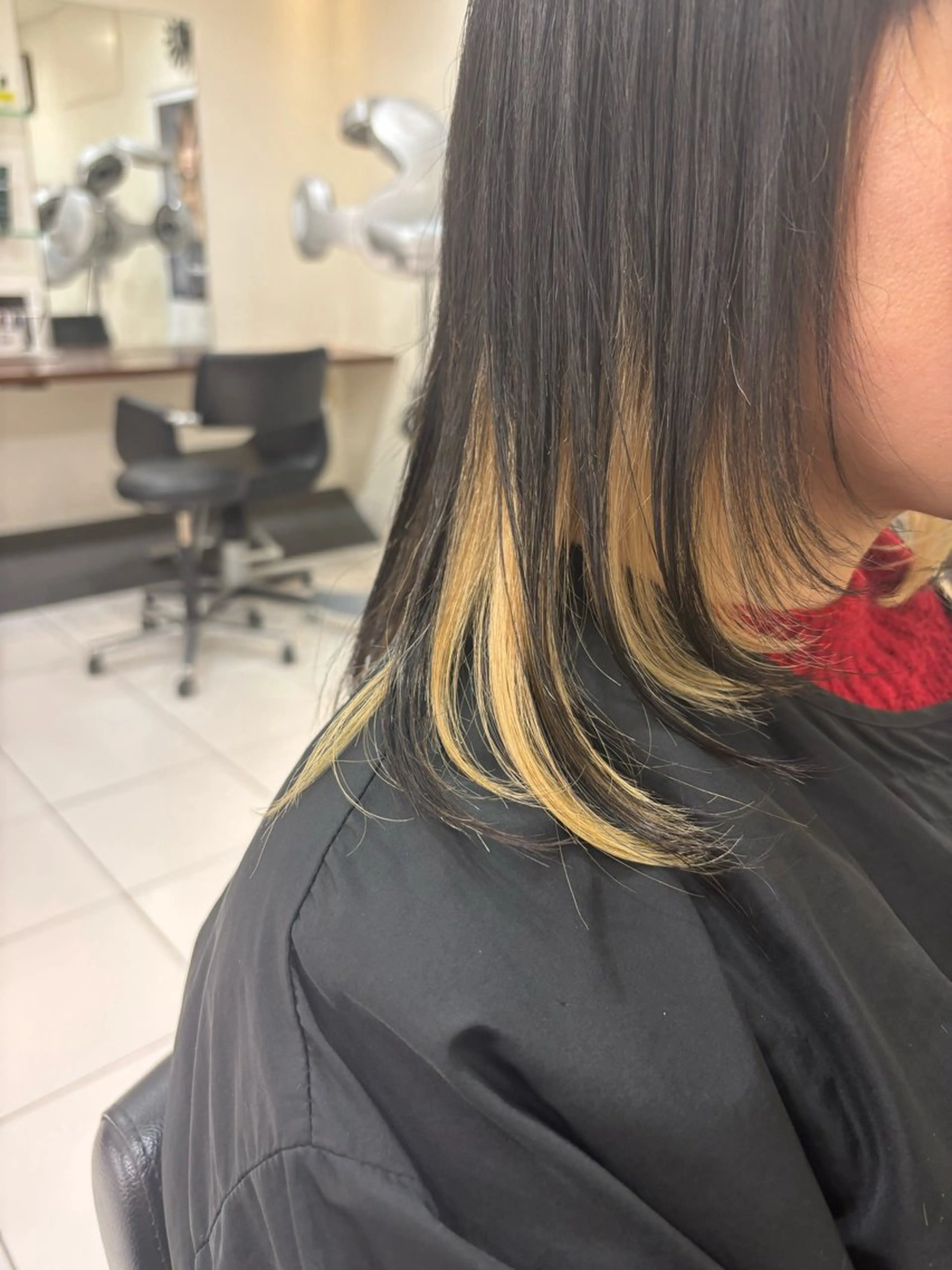 セミロング 顔まわりレイヤー レイヤーカット 小顔カット TONI&GUY速寿 勇希のヘアスタイル