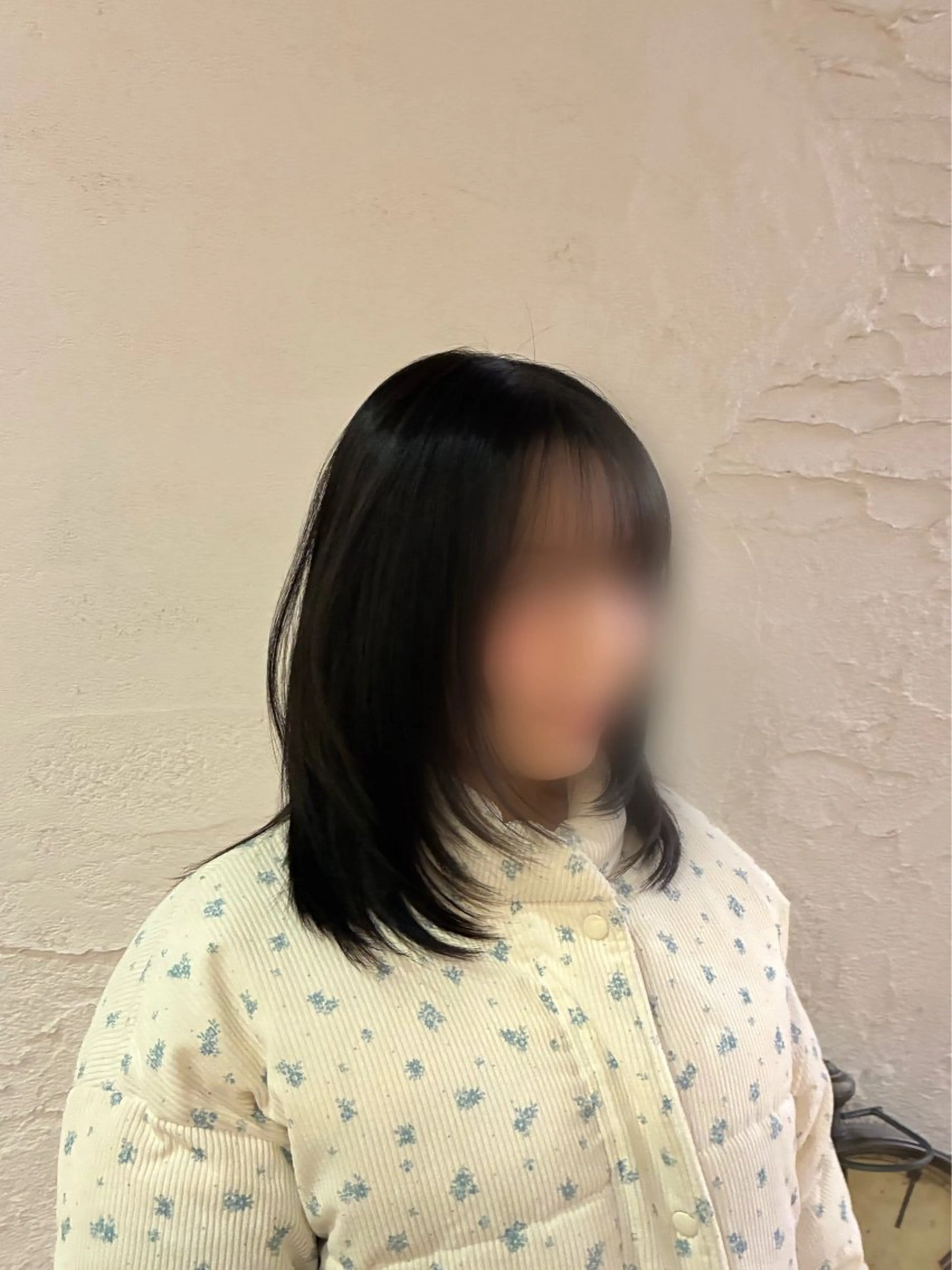 ミディアム 石澤 萌茄のヘアスタイル