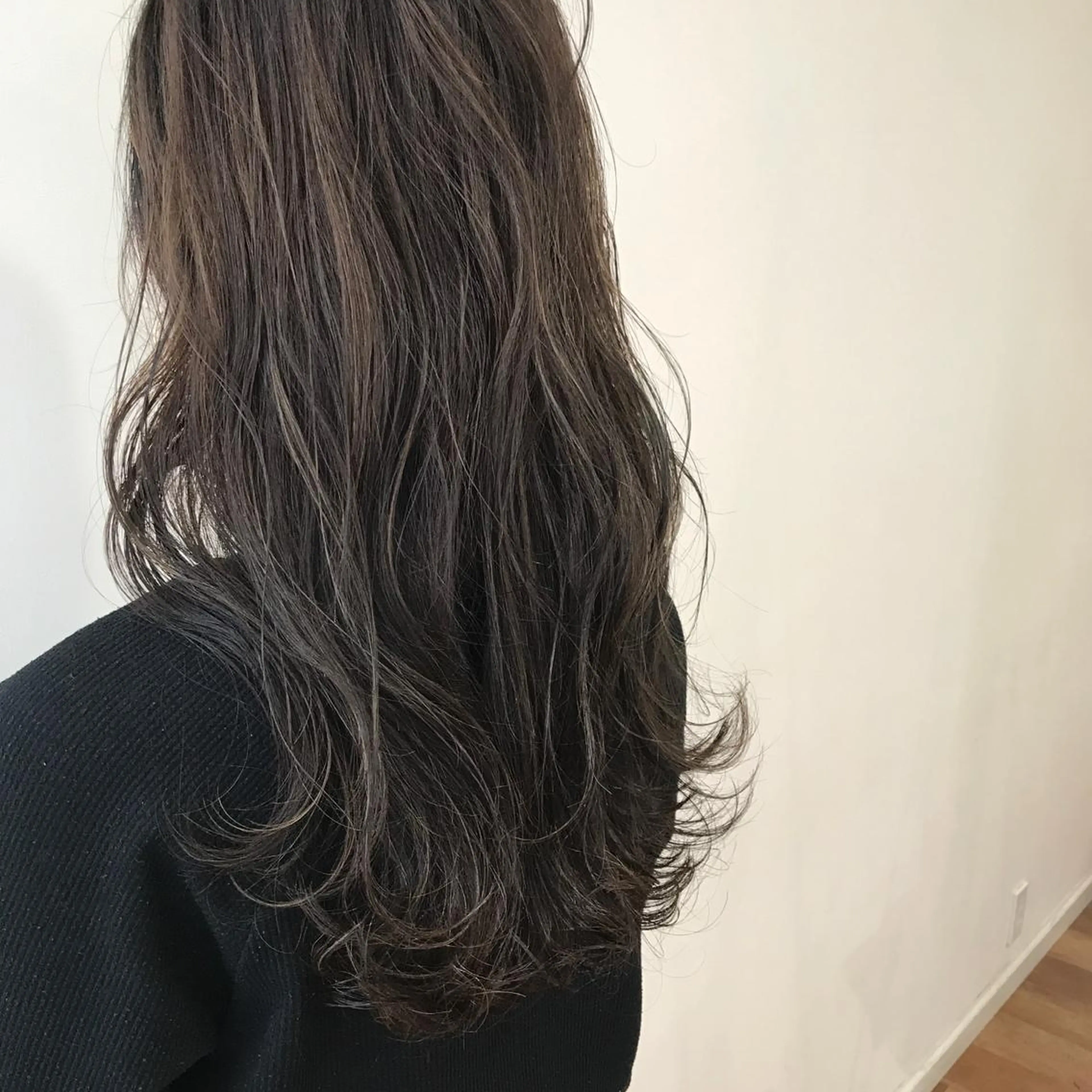 ロング カラー ヘアカラー トリートメント レイヤー/顔周り /AKARIのヘアスタイル