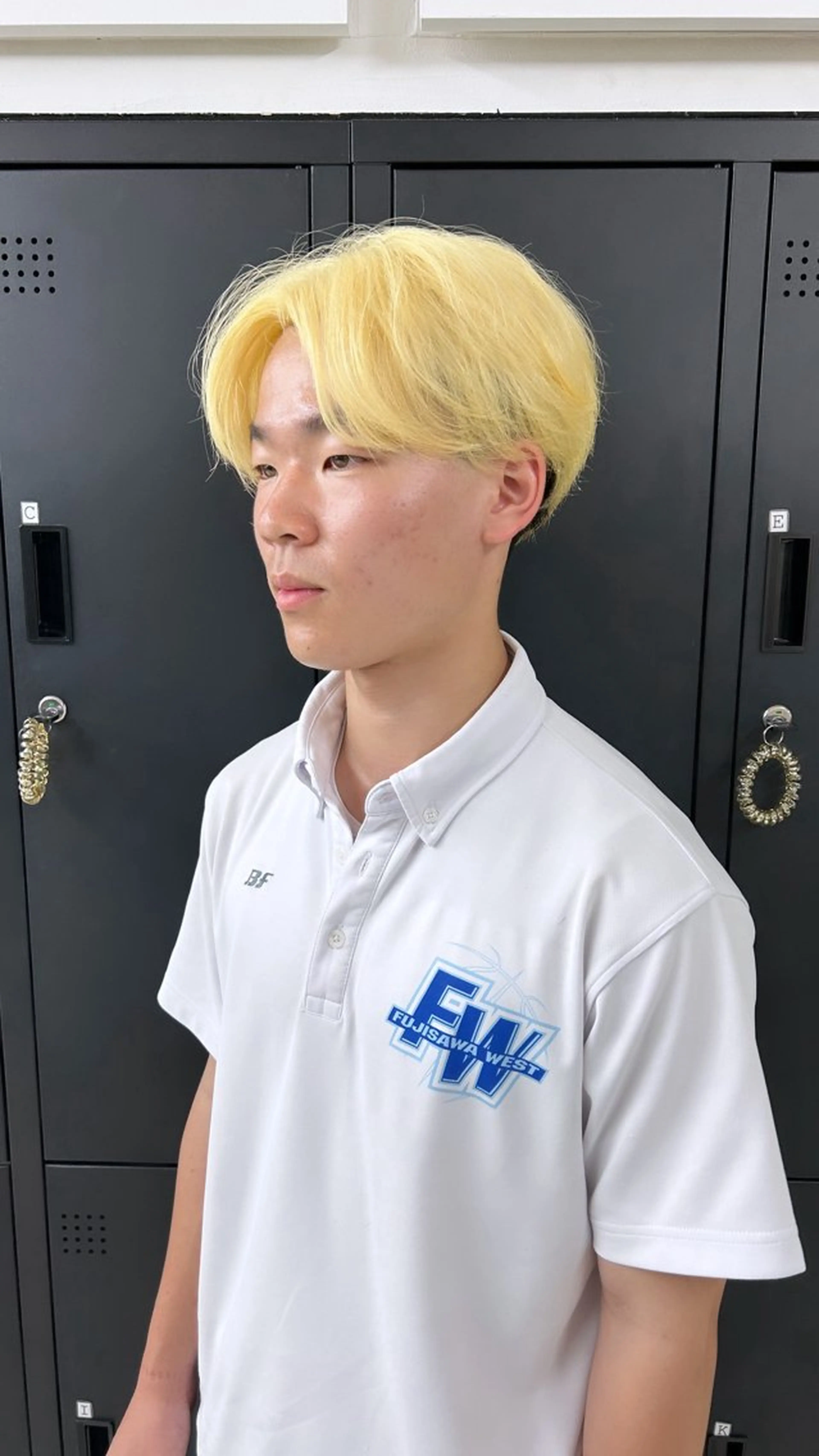 ショート カラー メンズ メンズブリーチ ブリーチ 抜きっぱなしブロンド ケアブリーチ ヘアカラー メンズパーマの達人 / タカシマダイスケのヘアスタイル