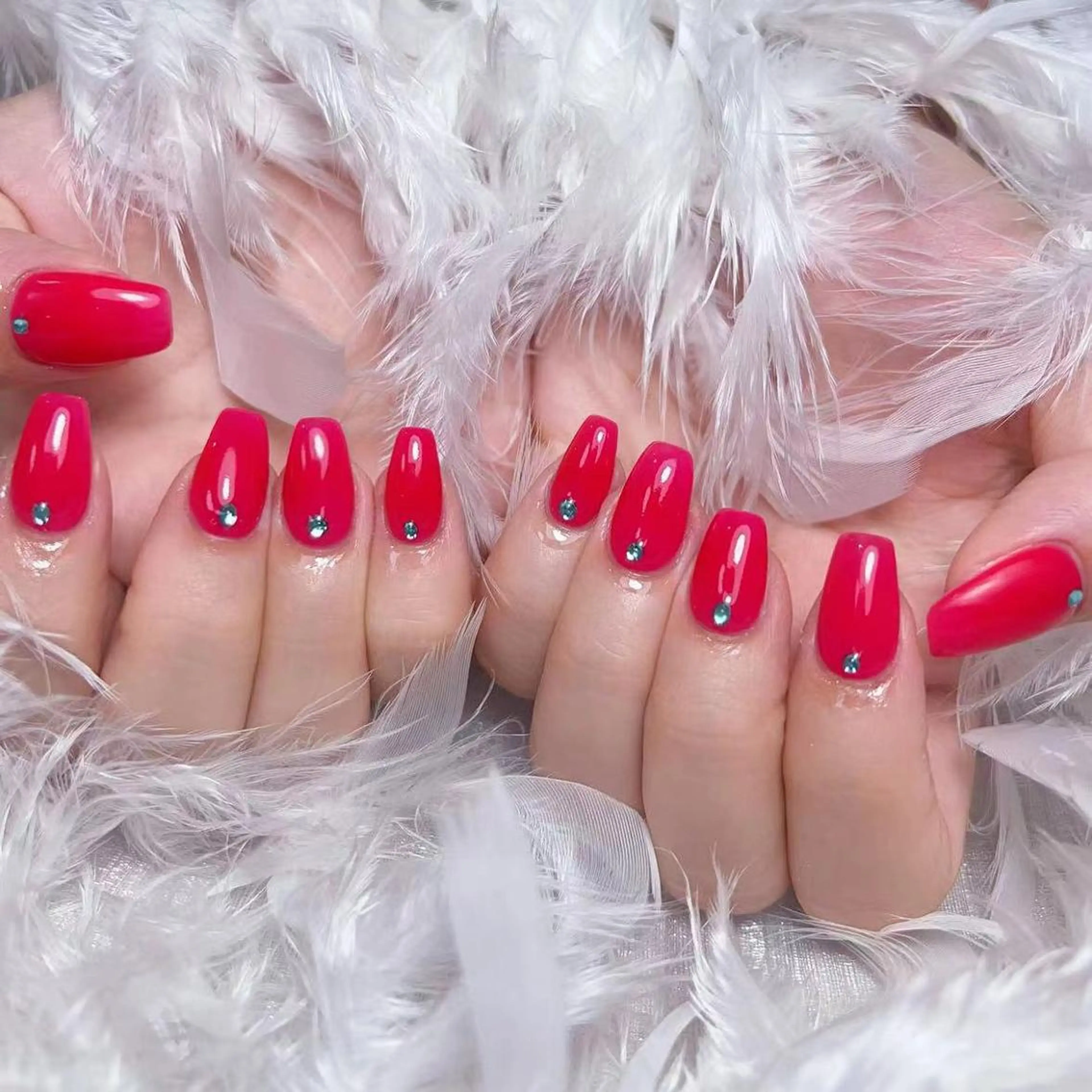 ネイル アートネイル オーロラネイル ガーリー キラキラネイル マグネットネイル リナ 💅のネイルデザイン