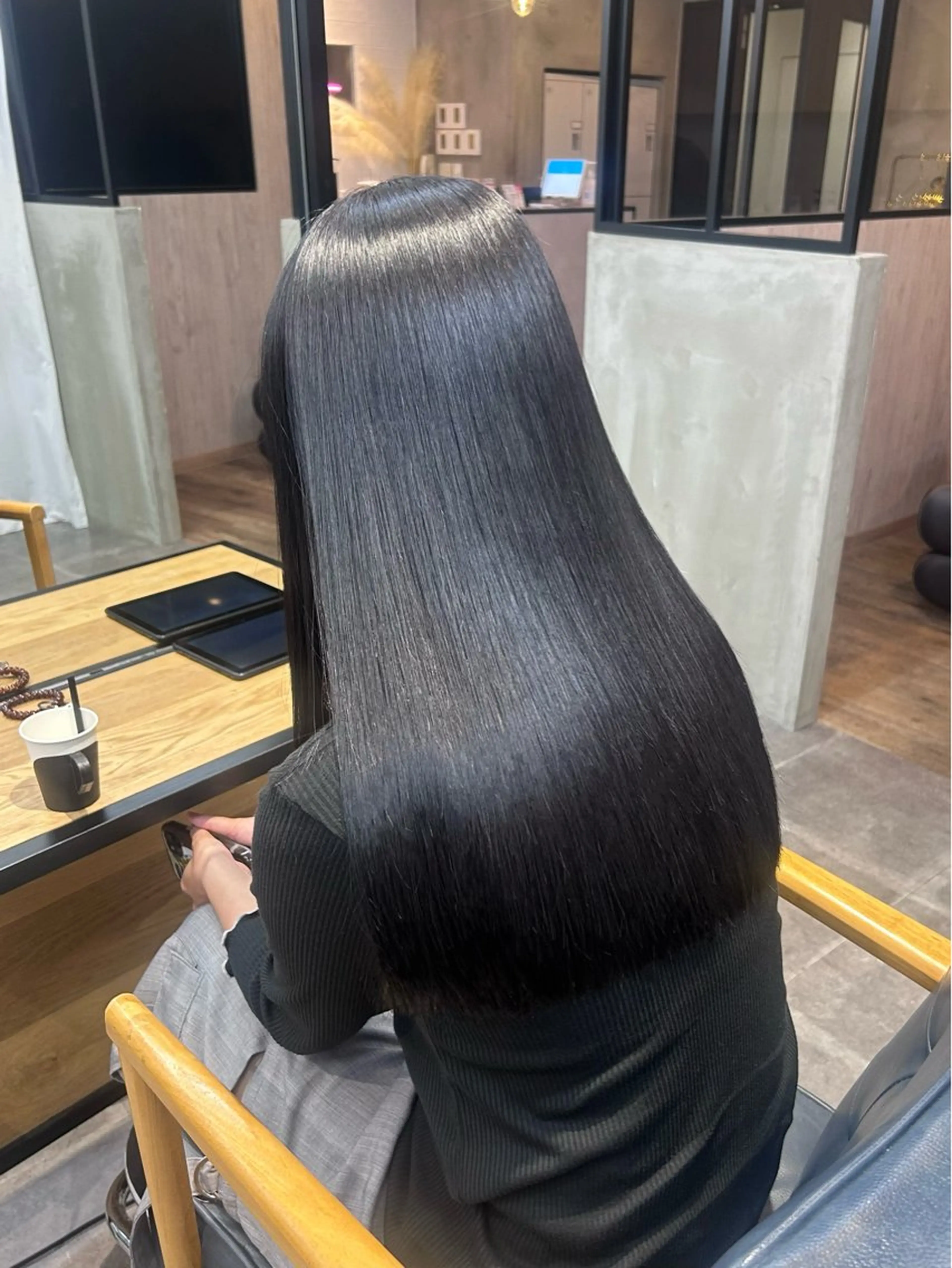 【サラ艶❄️】艶カラー+6ステップトリートメントの写真