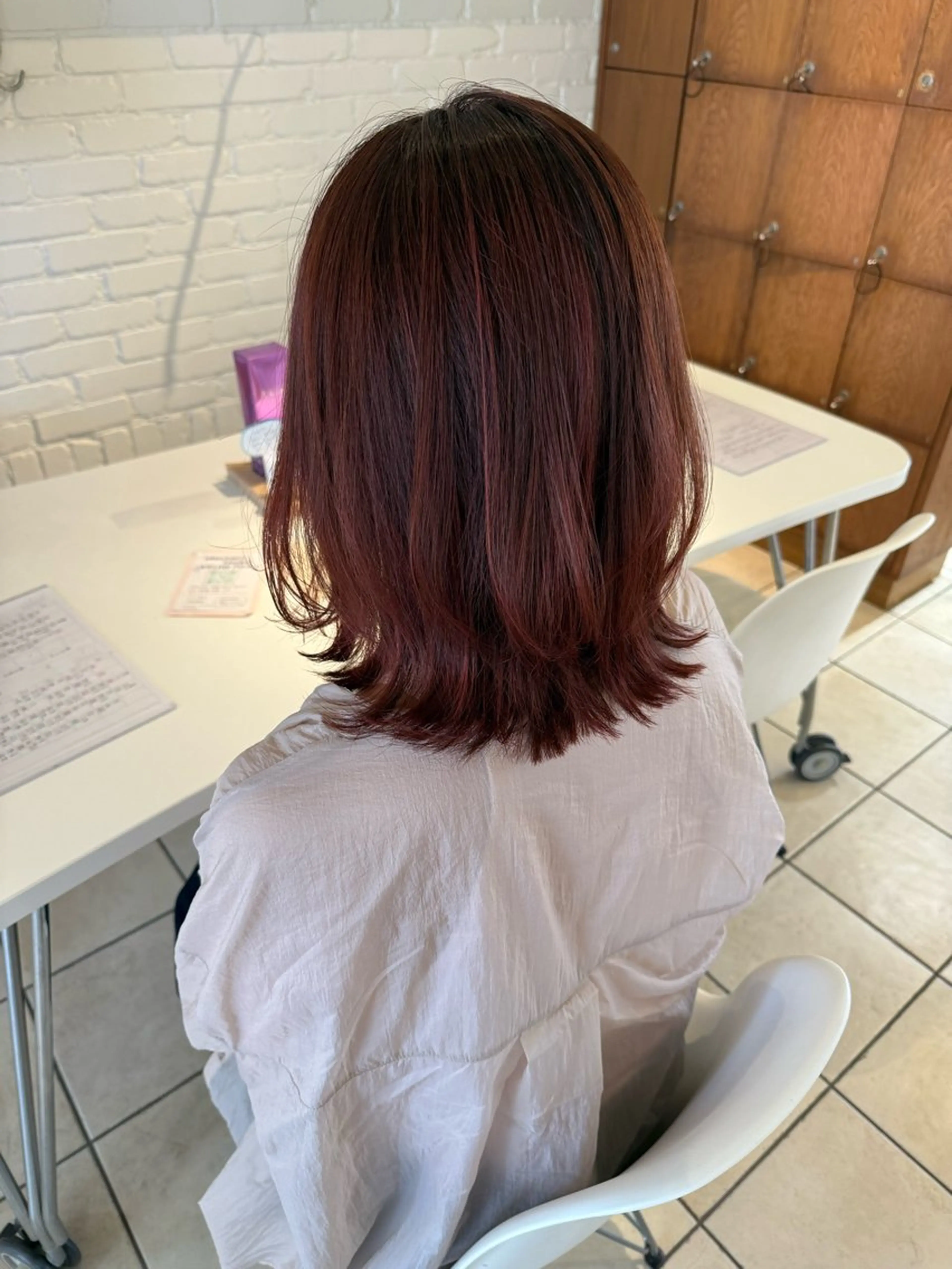 ミディアム ミディアムレイヤー レイヤーカット 🌟デザインカラー 🌟コノミ🌟のヘアスタイル