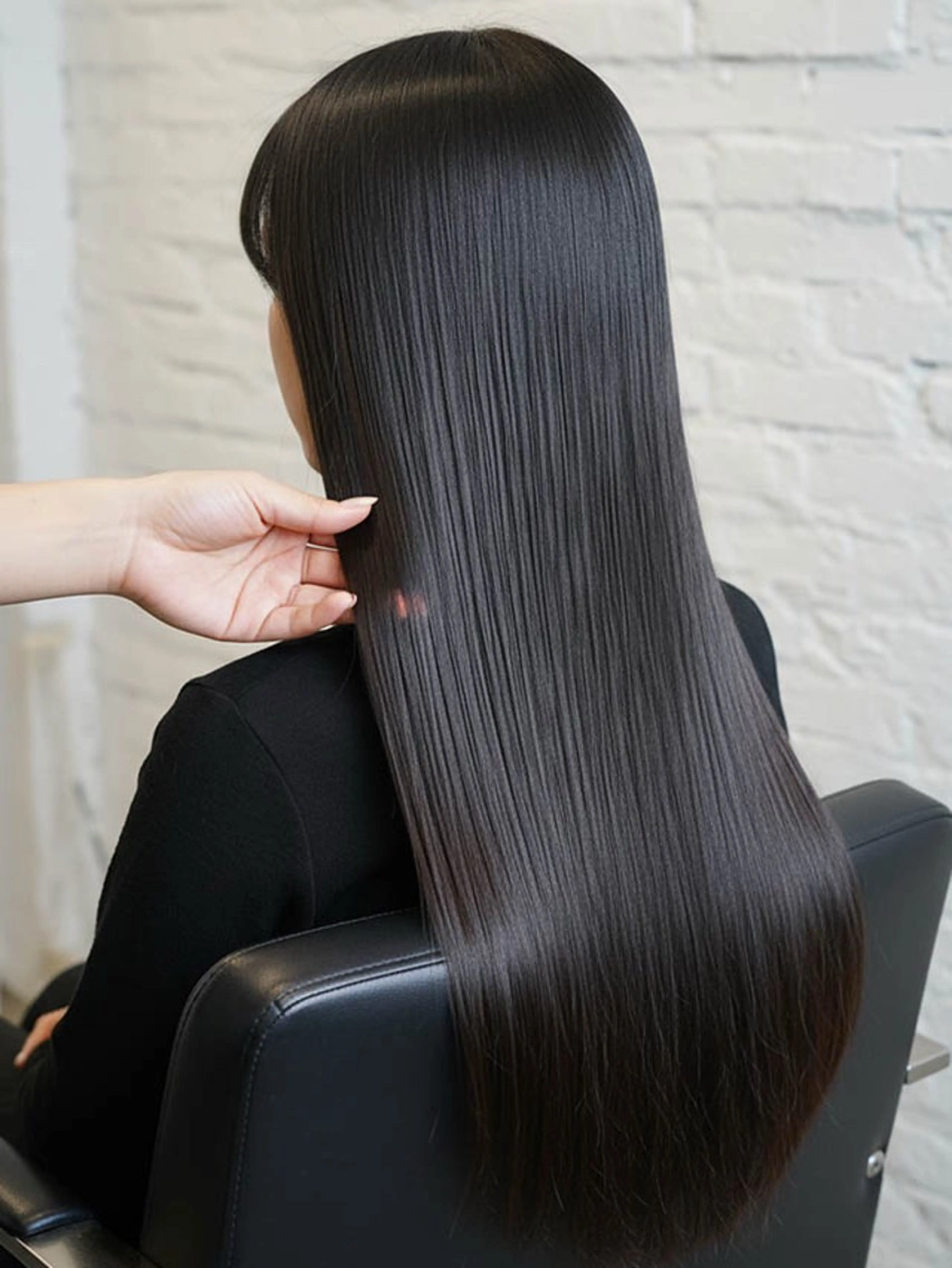 ロング 髪質改善カラー 縮毛矯正🤍辻桃加のヘアスタイル