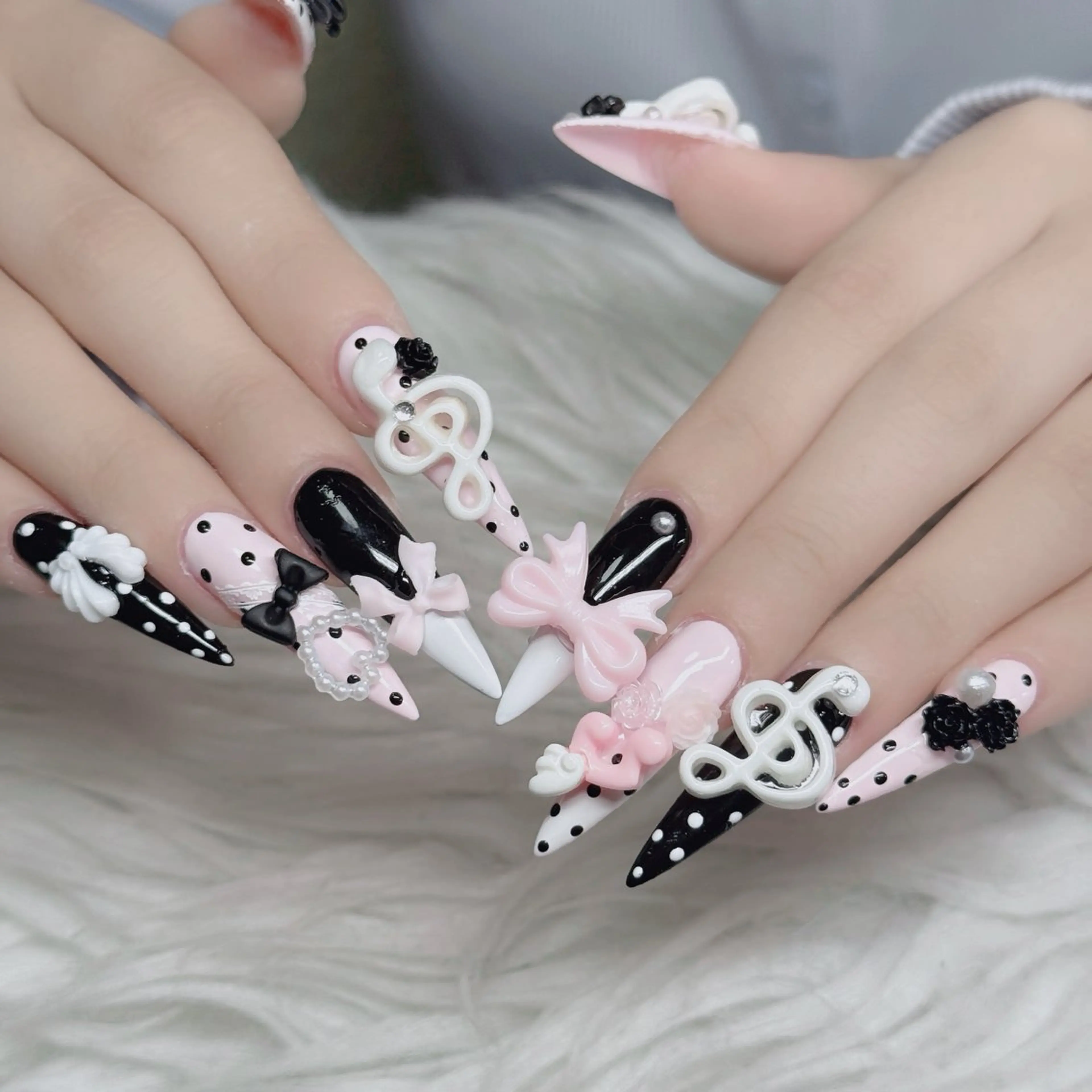 ネイル フットネイル フレンチネイル グラデーション 韓国ネイル ロングネイル ハンドネイル Hani Nail Salonのネイルデザイン