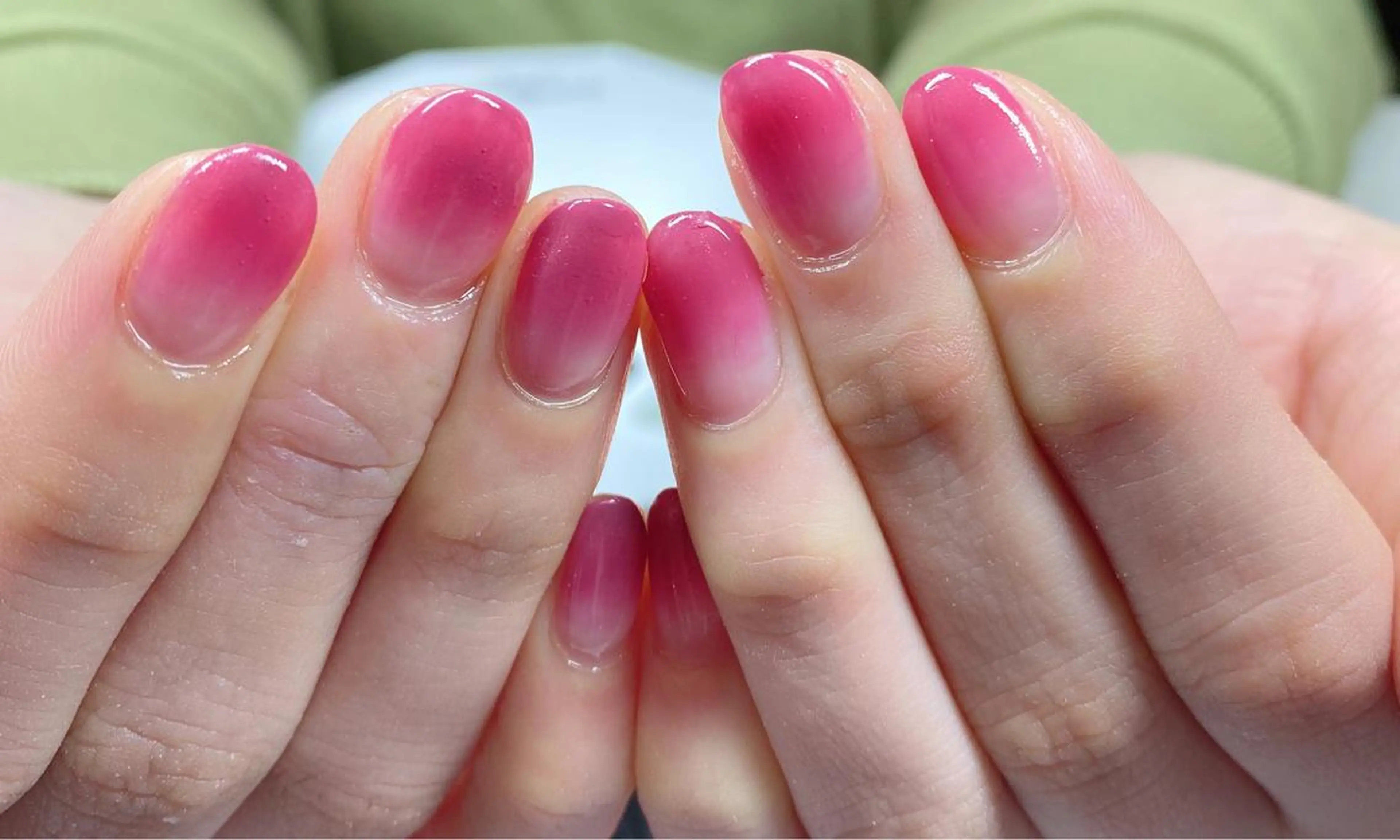 ネイル ニュアンスネイル🌈 MYU Nailsのネイルデザイン