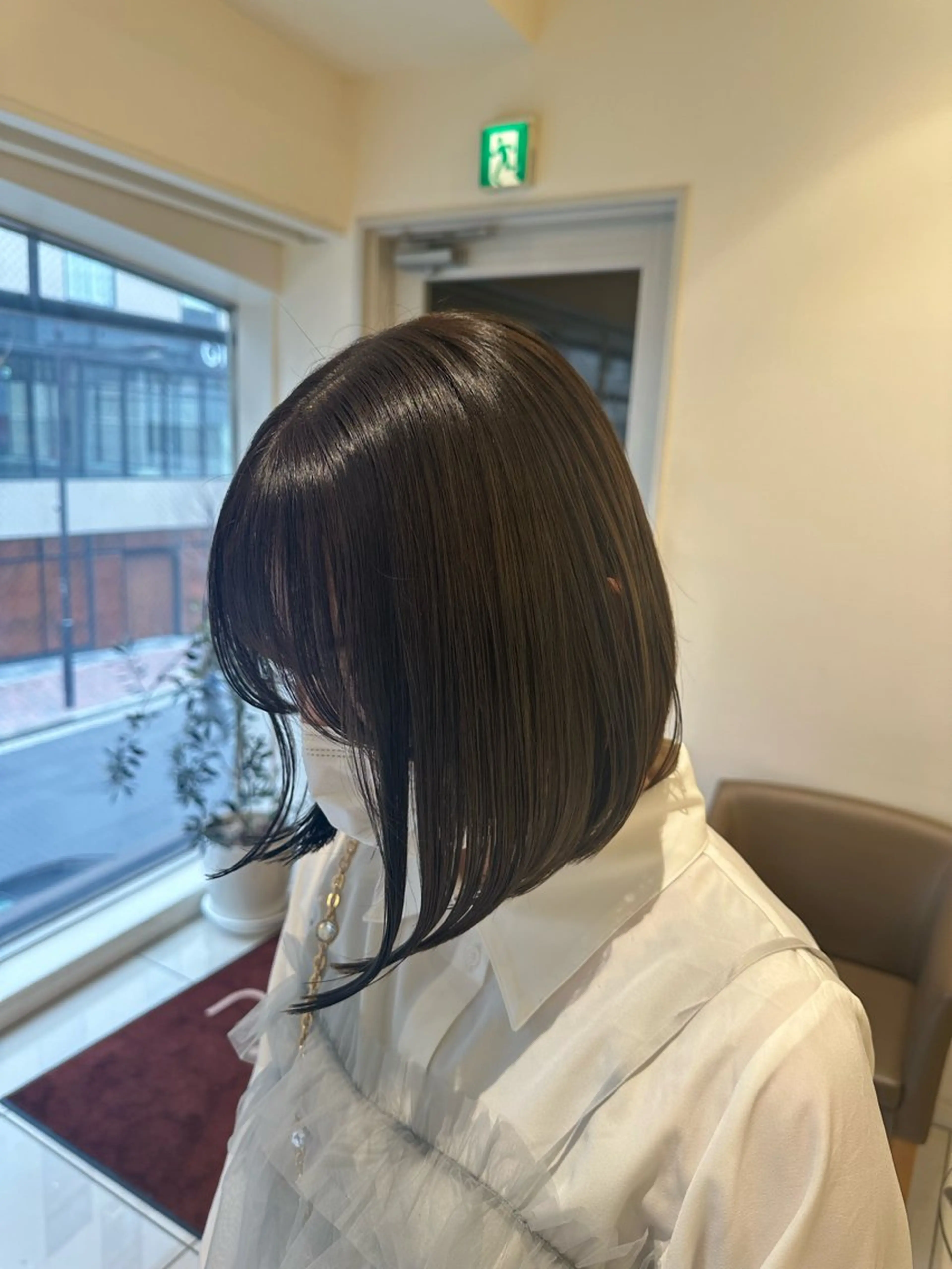 ショート カラー 銀座レイヤーカット ×シースルー前髪のヘアスタイル