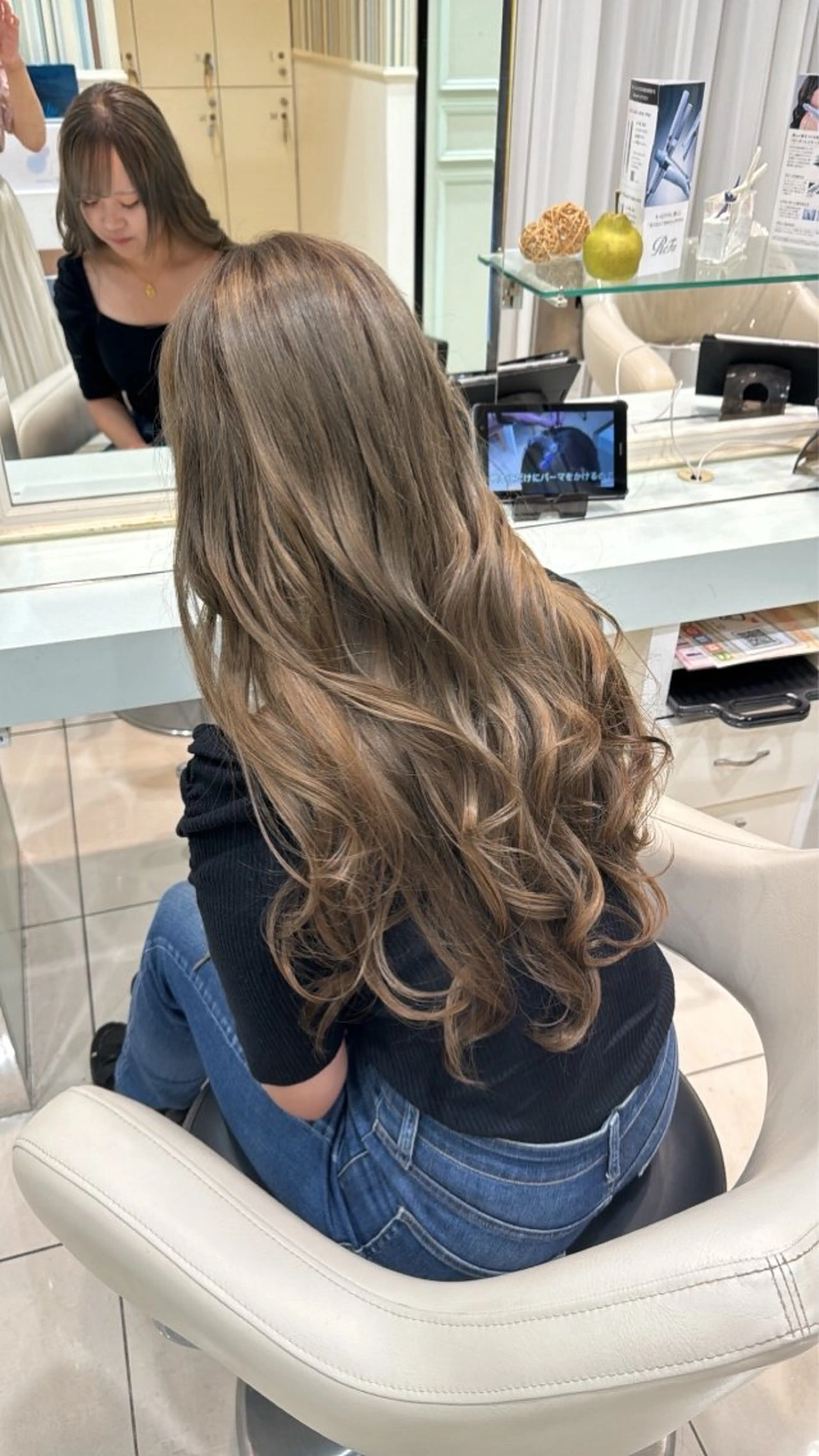 ロング カラー 【𝐀𝐬𝐡-池袋 】ひな 🎀💭のヘアスタイル