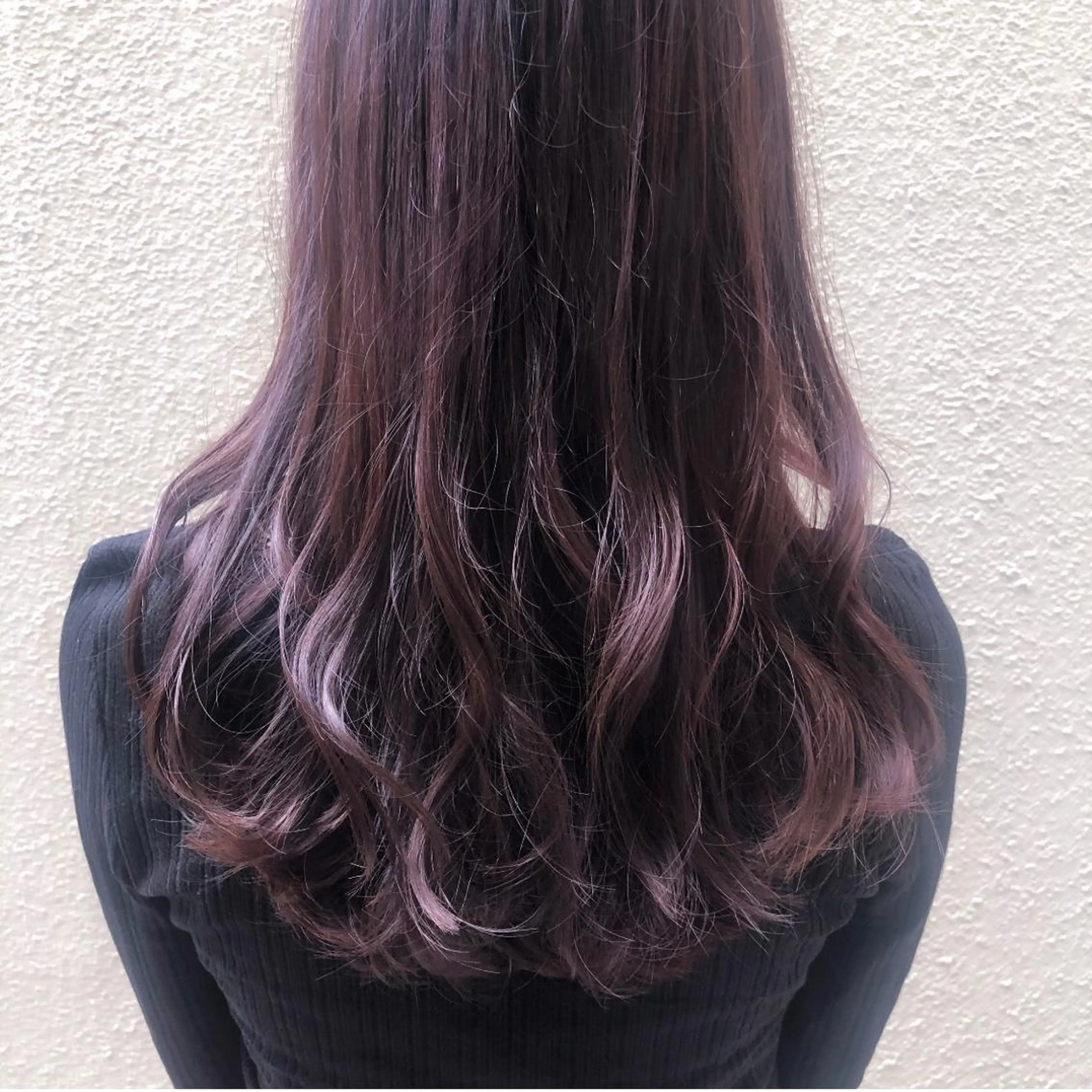 ロング カラー ラベンダーカラー ピンクカラー ピンクラベンダー カット ヘアカラー FERIA fam 小林勇太のヘアスタイル