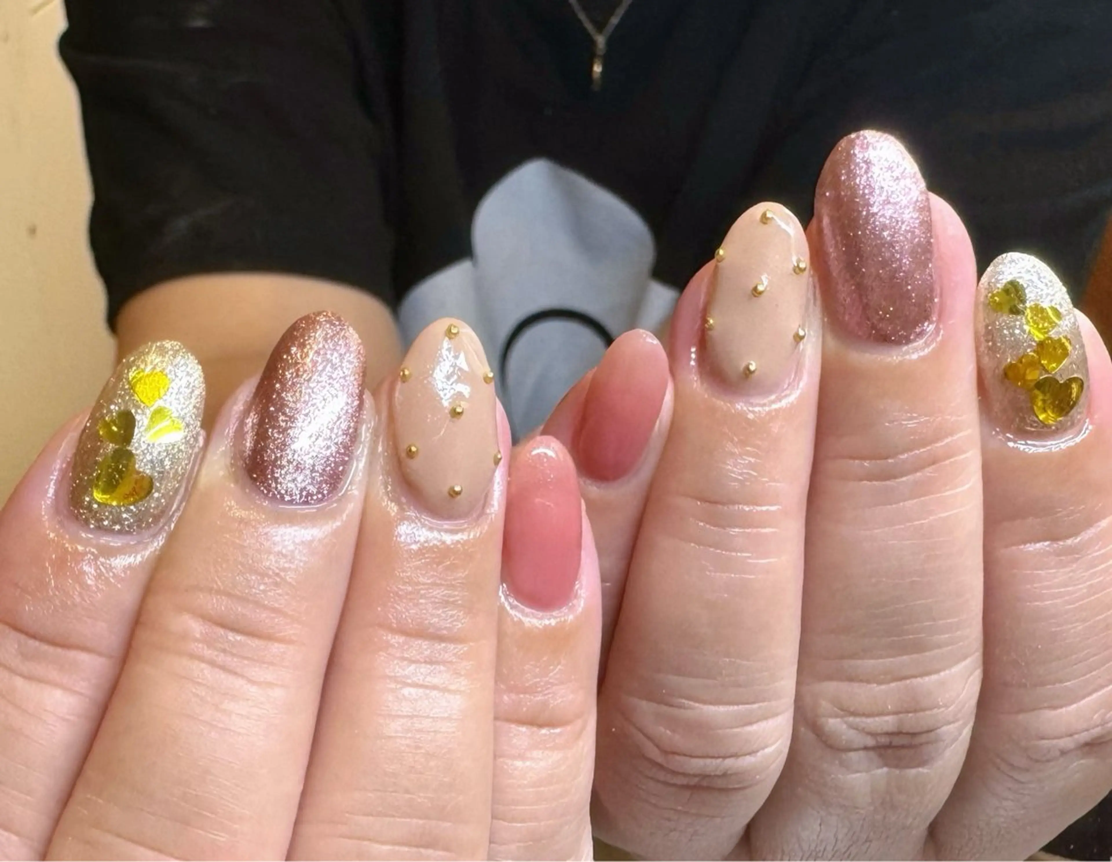 ネイル べっ甲ネイル ボルドー ブラウン マグネットネイル ニュアンスネイル 孔 ジンシェンのマツエク・マツパデザイン