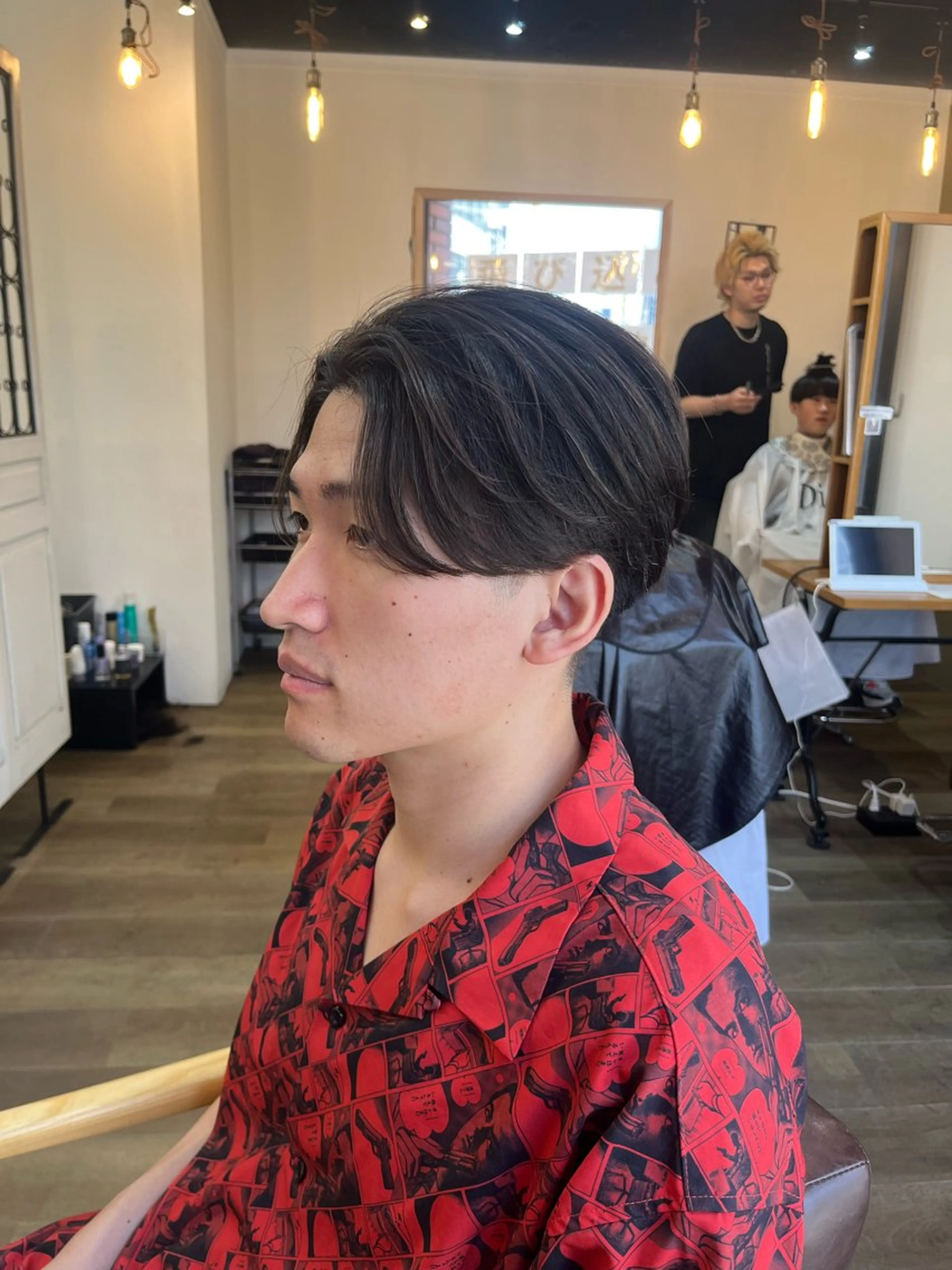 ショート パーマ メンズ メンズパーマ ニュアンスパーマ カット パーマ 韓国メンズヘア/ 毛流れヘア　須田龍世のヘアスタイル