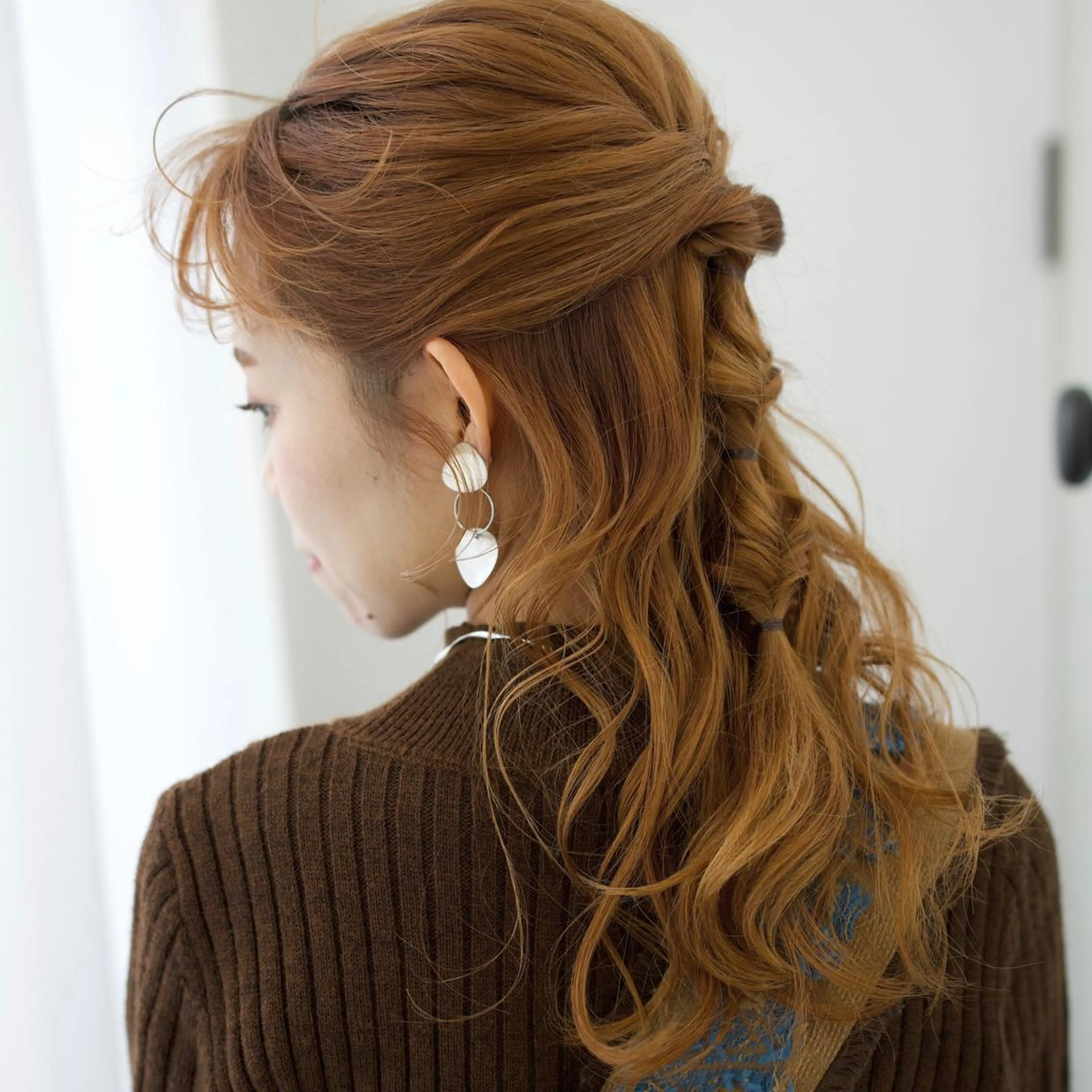 ロング ヘアアレンジ fio マナミのヘアスタイル