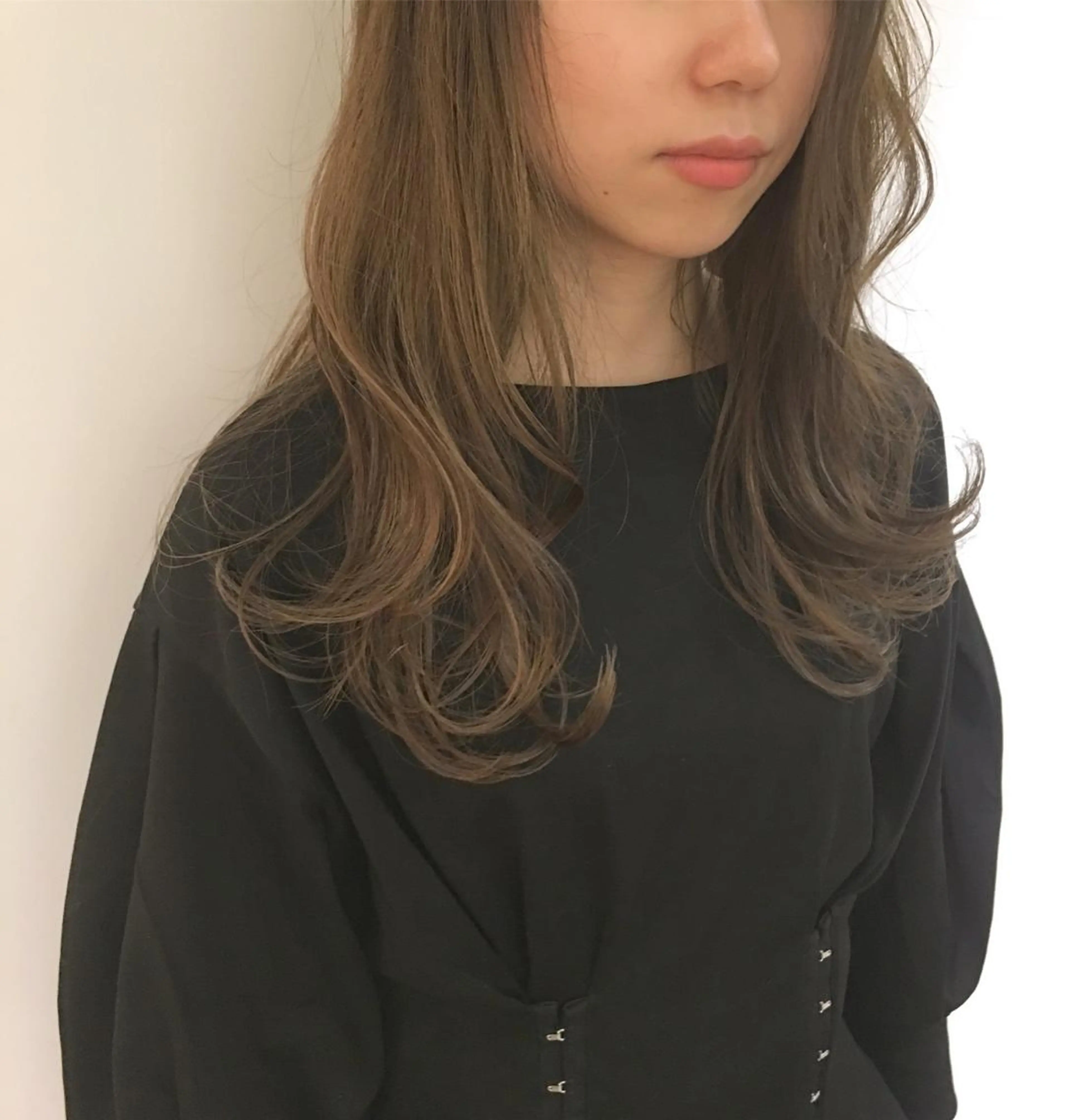 ロング カラー アッシュ ベージュカラー 透明感カラー ハイライトカラー ラベンダーカラー 透明感/レイヤー🎀 春カラー/エリコ🌈のヘアスタイル