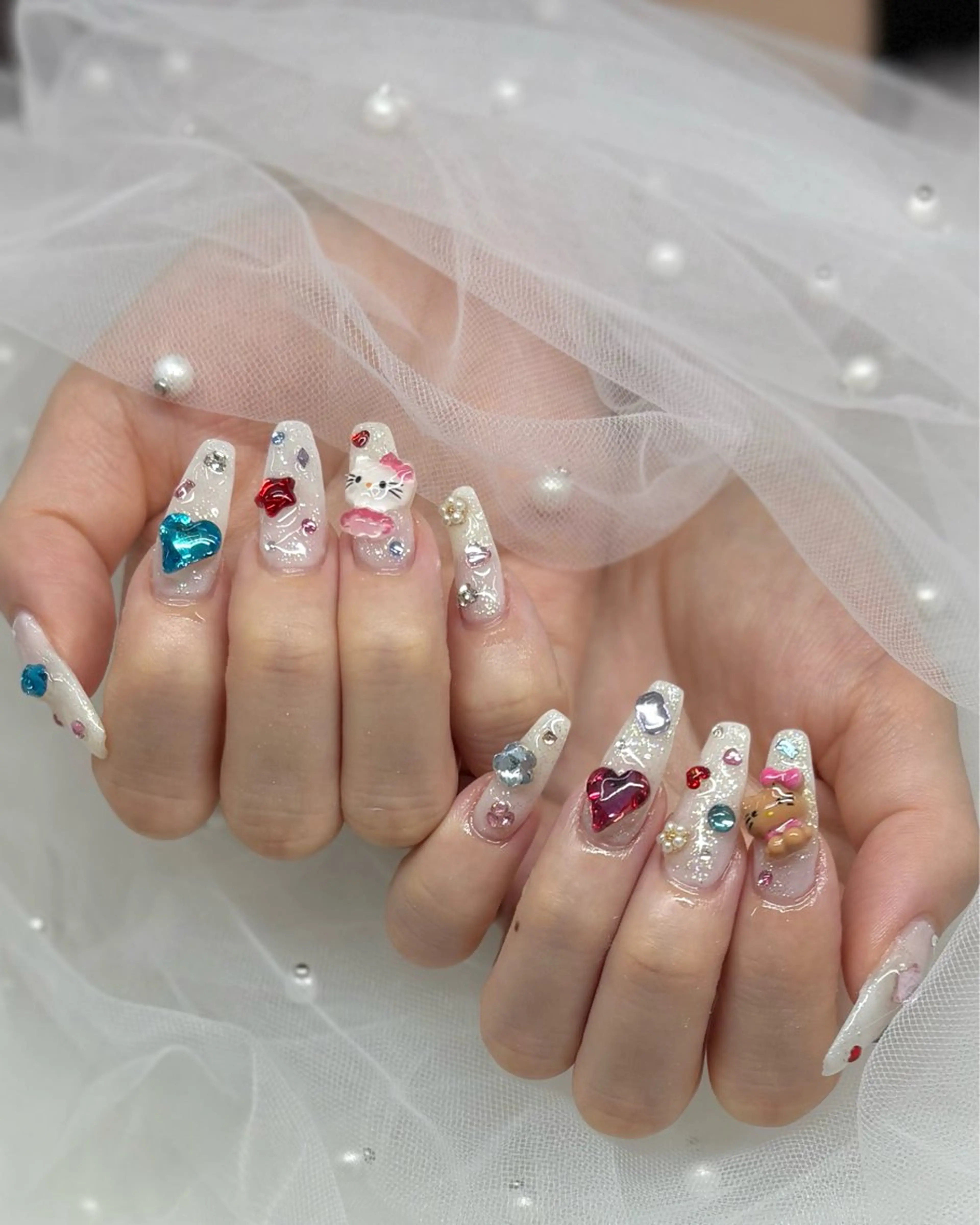 ネイル キラキラネイル 持ち込み 完全プライベート サロンYUZUHAのネイルデザイン