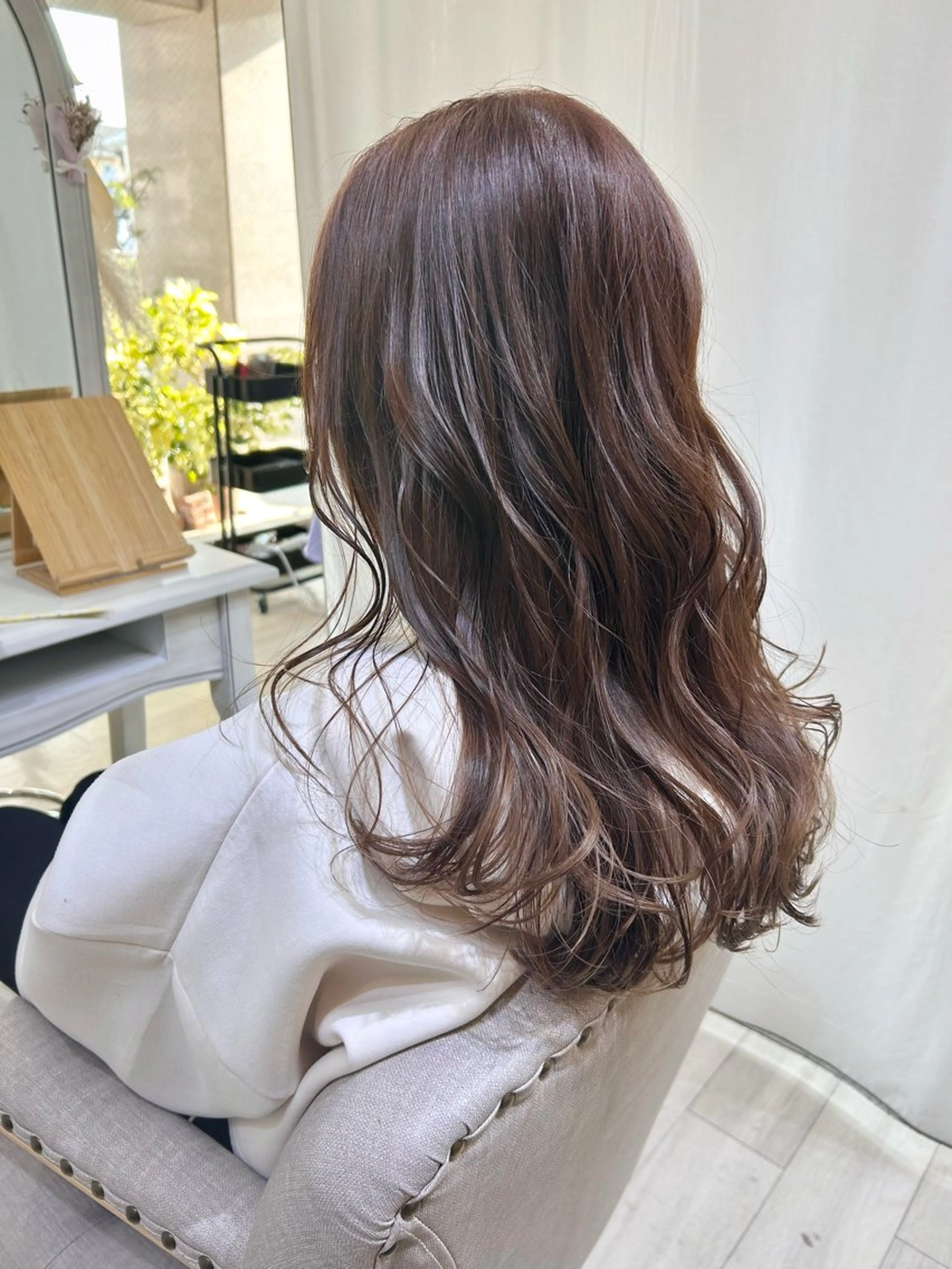 ロング カラー ヘアカラー トリートメント amiu 森本千晴のヘアスタイル