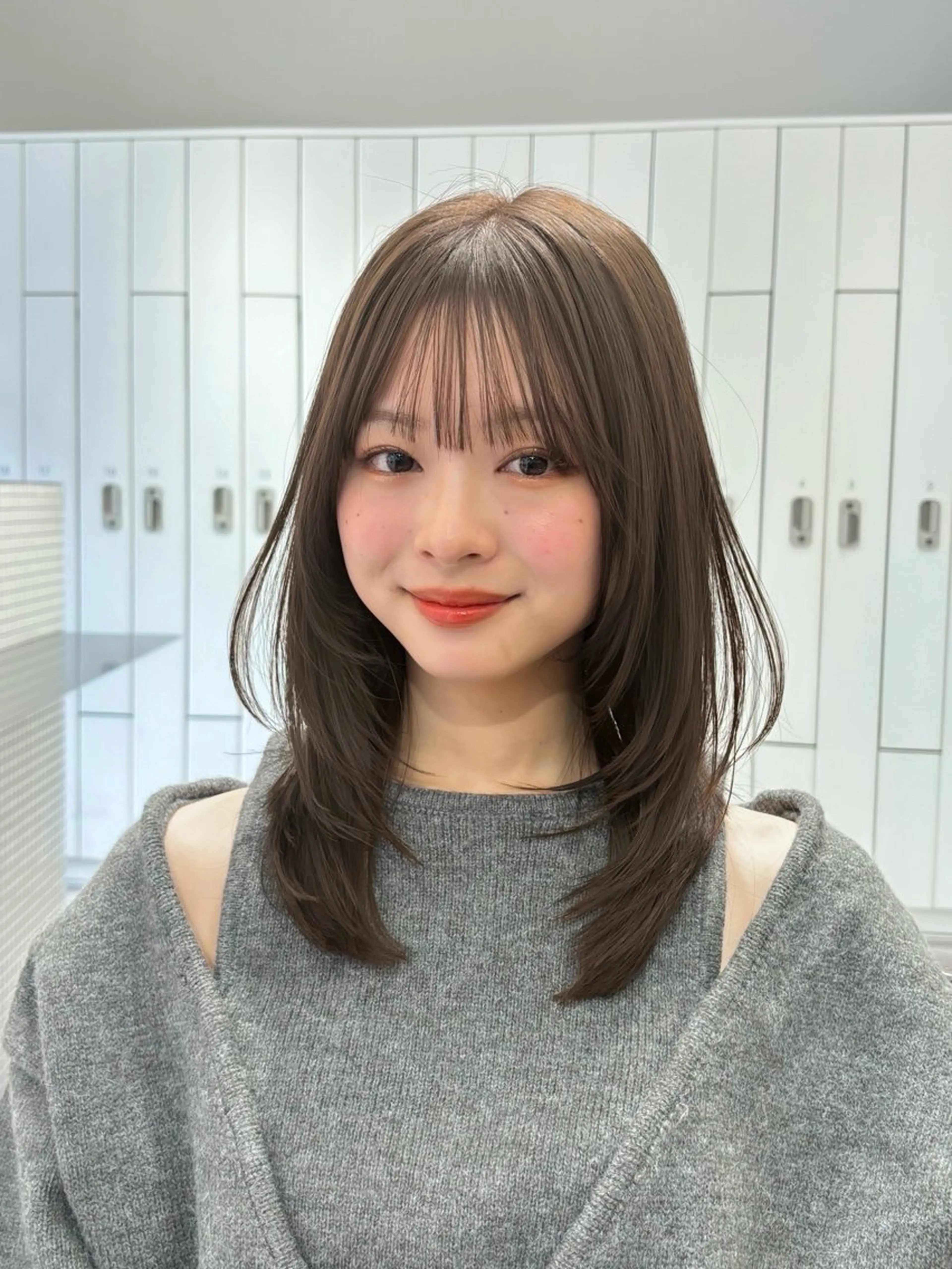 ミディアム カラー ren ボブロブ/ミディアムのヘアスタイル